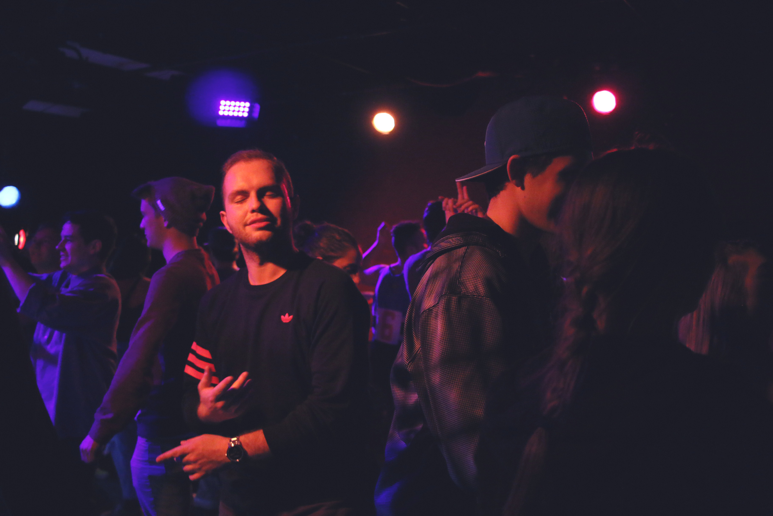 The author enjoying himself at Cabarave.