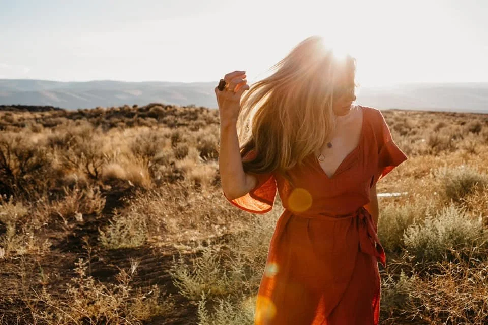 {𝐻𝑜𝑤 𝑟𝑎𝑑𝑖𝑐𝑎𝑙 𝑇𝑟𝑎𝑛𝑠𝑓𝑜𝑟𝑚𝑎𝑡𝑖𝑜𝑛 𝑎𝑛𝑑 𝐸𝑥𝑝𝑎𝑛𝑠𝑖𝑜𝑛 ℎ𝑎𝑝𝑝𝑒𝑛𝑠.}