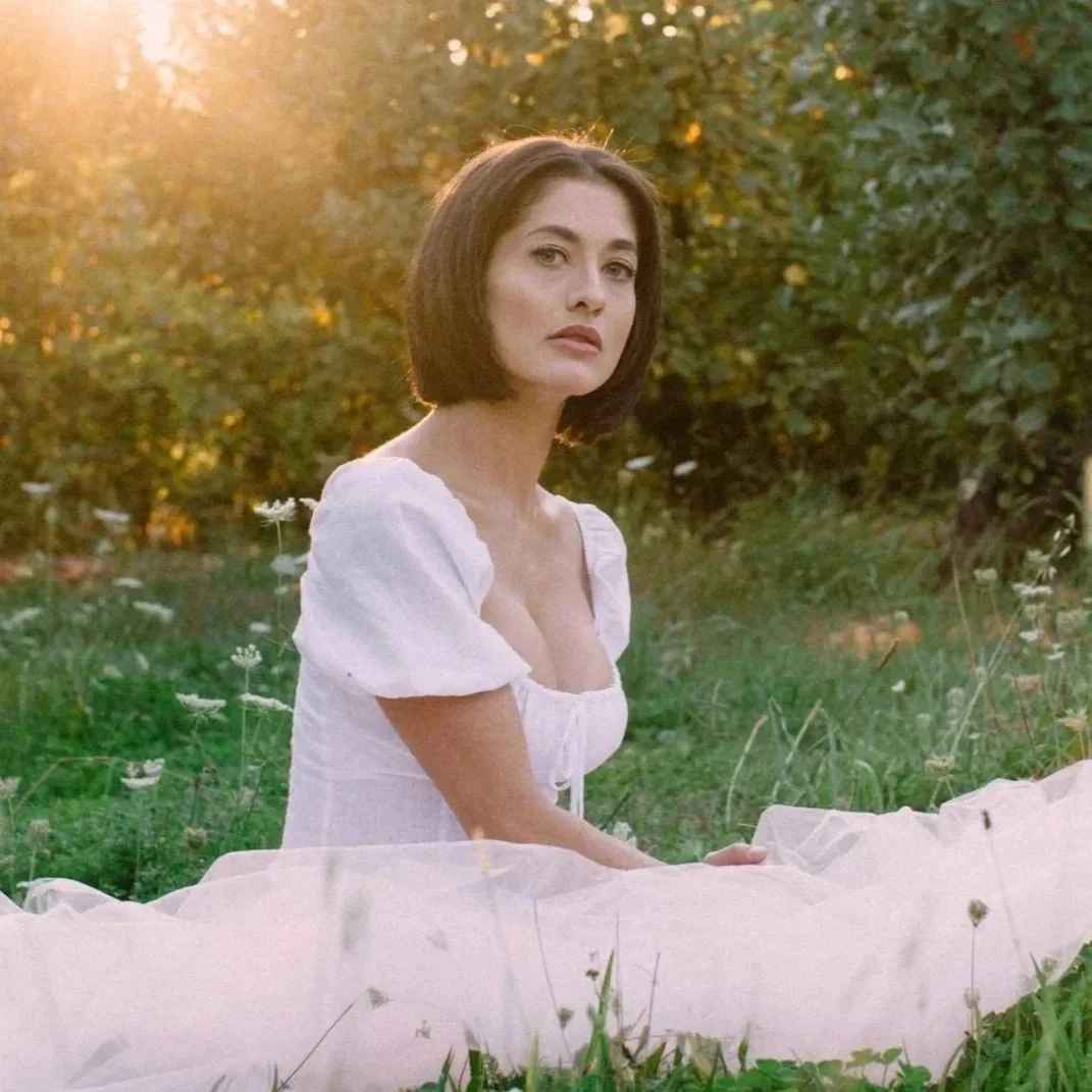 Women sunset flower garden