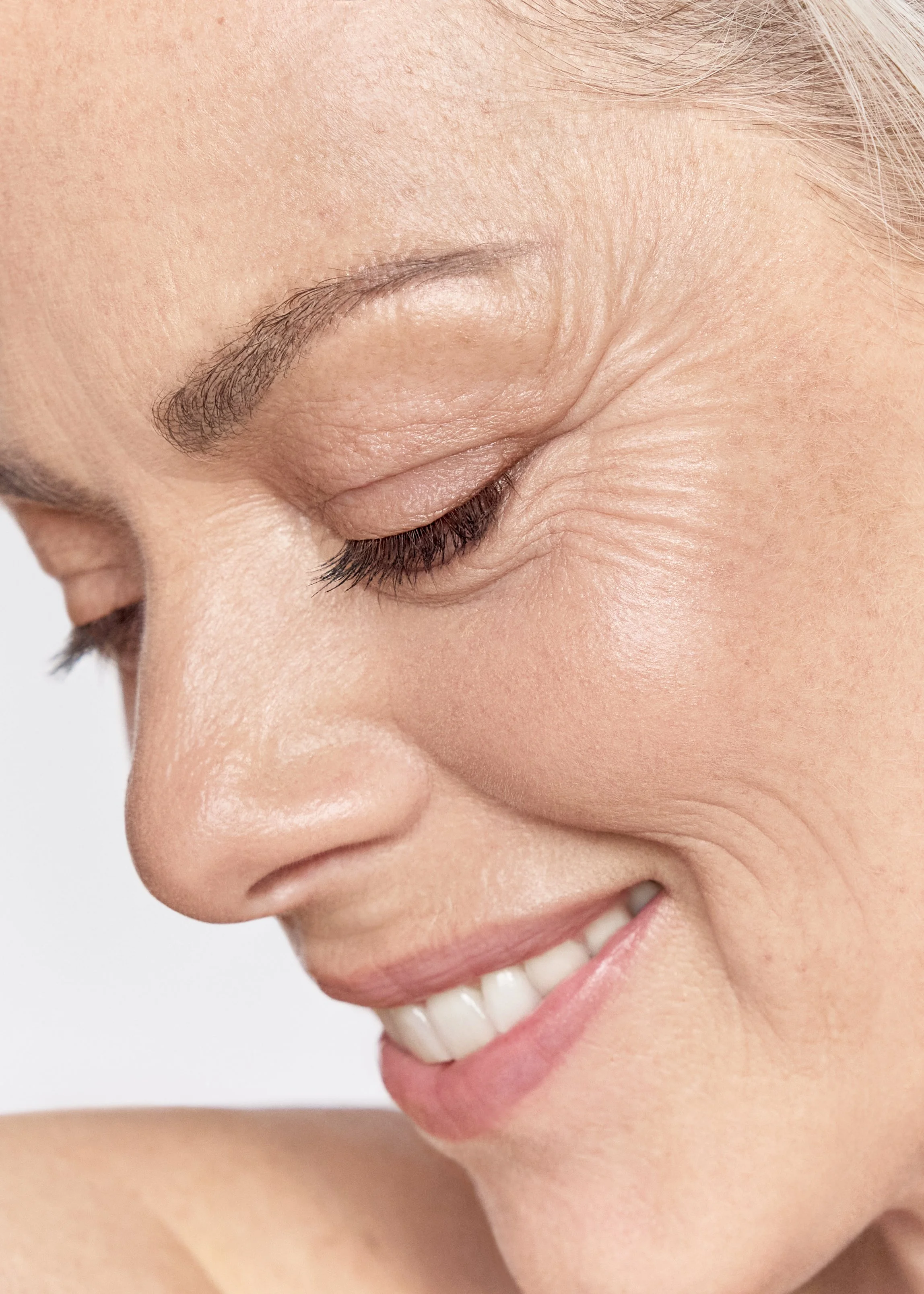 25TST1730_WELLNESS_FABIENE_table set closeup_4041 2.jpg