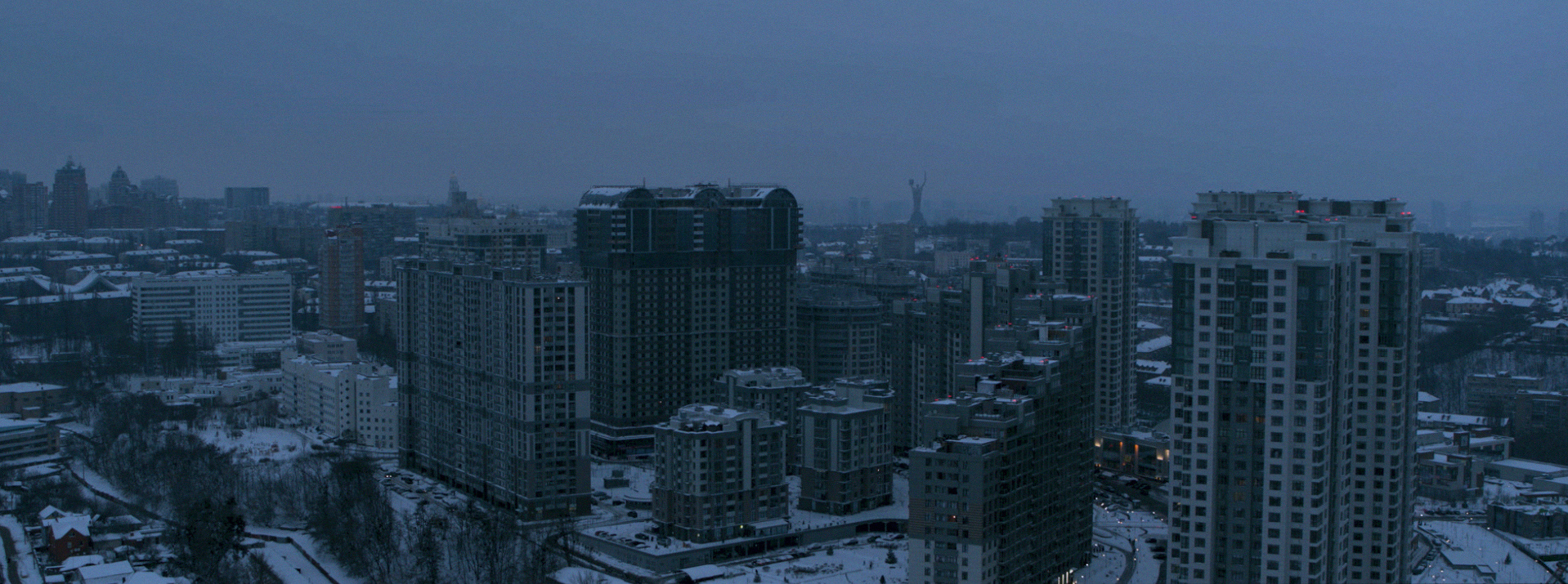 Apartment Leap - v5 - Director's Cut (LOWER LIGHT).00_00_00_00.Still001.jpg