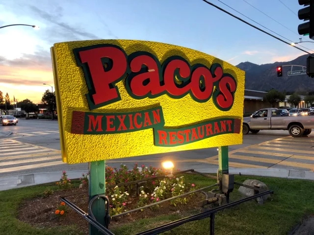 Outdoor Lighted Restaurant Sign