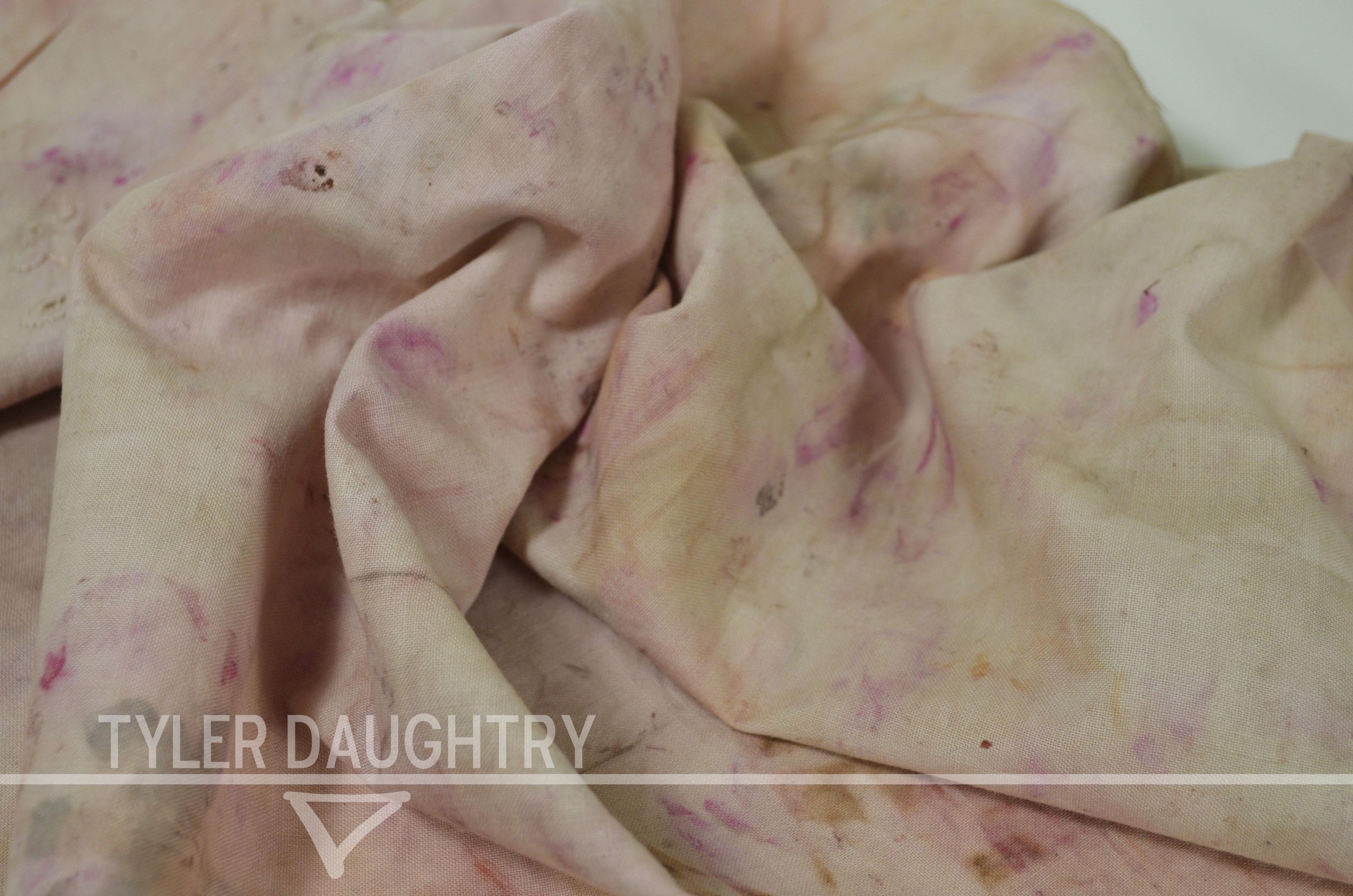 TDDDAR-02 studio napkin crumple 4 watermark.jpg