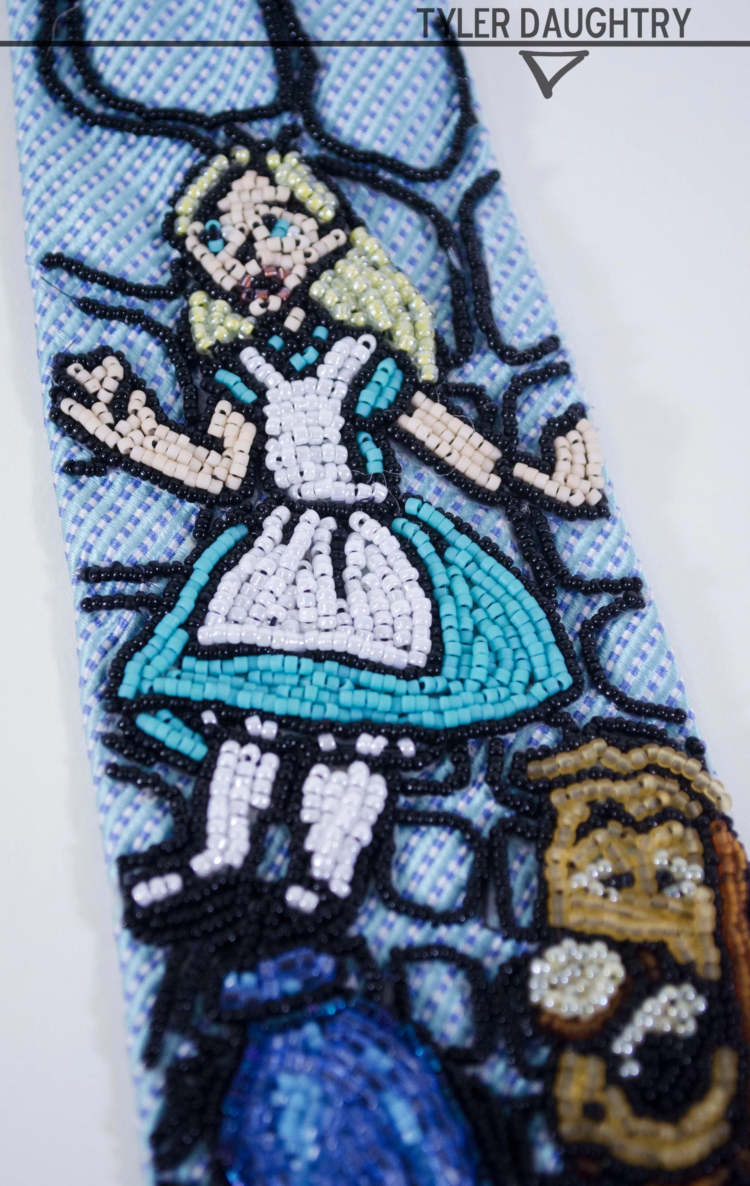 TDDDTRH-01 detail alice, tears watermark.jpg