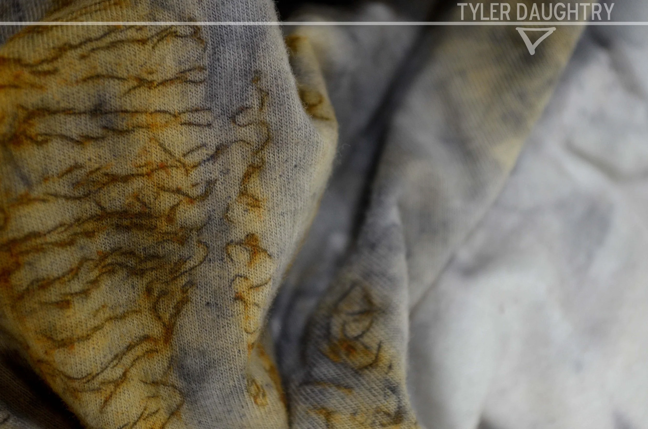 TDDE2-02 studio crumple-7 watermark.jpg
