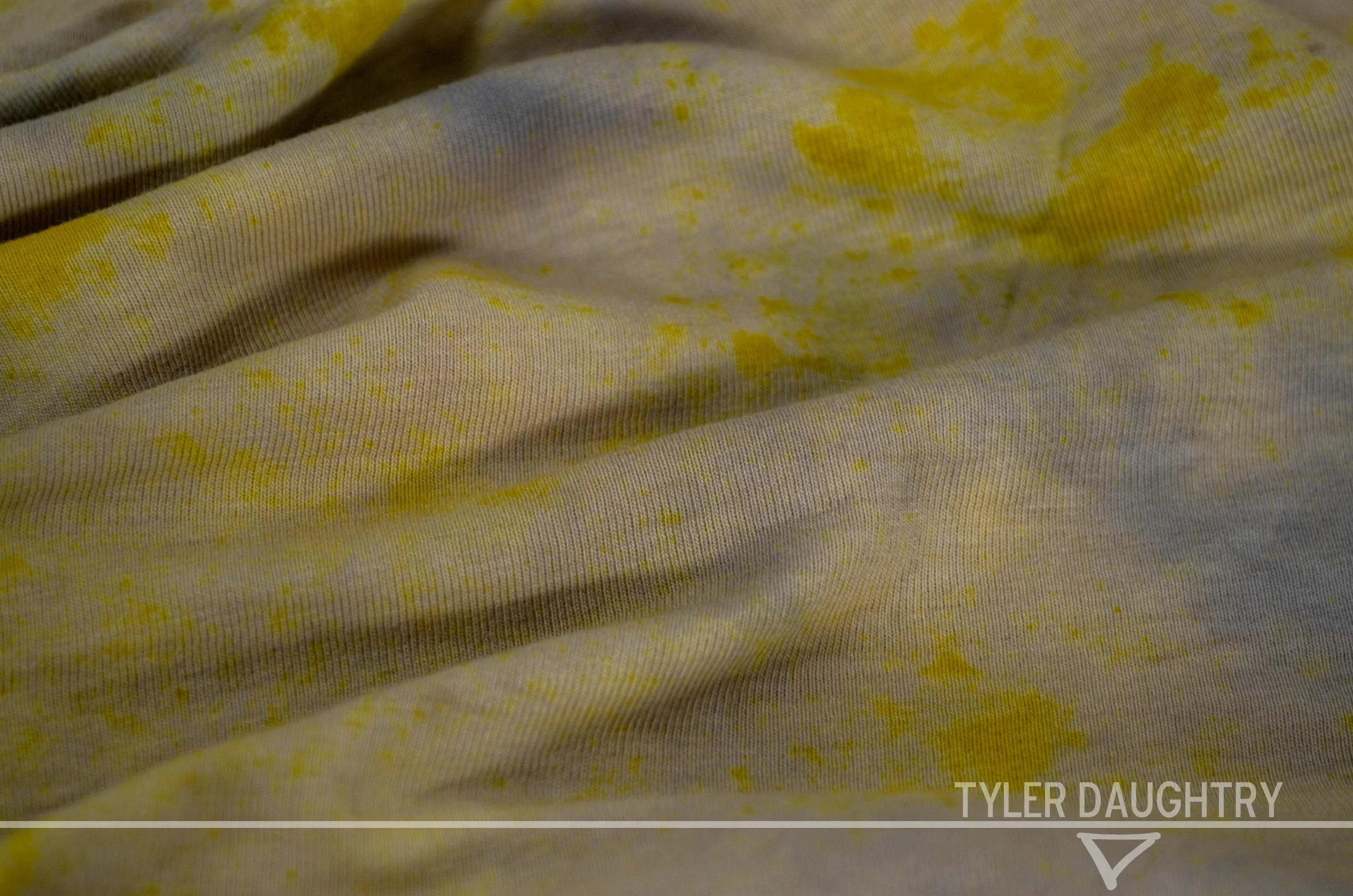 TDDE2-03 studio crumple-6 watermark.jpg