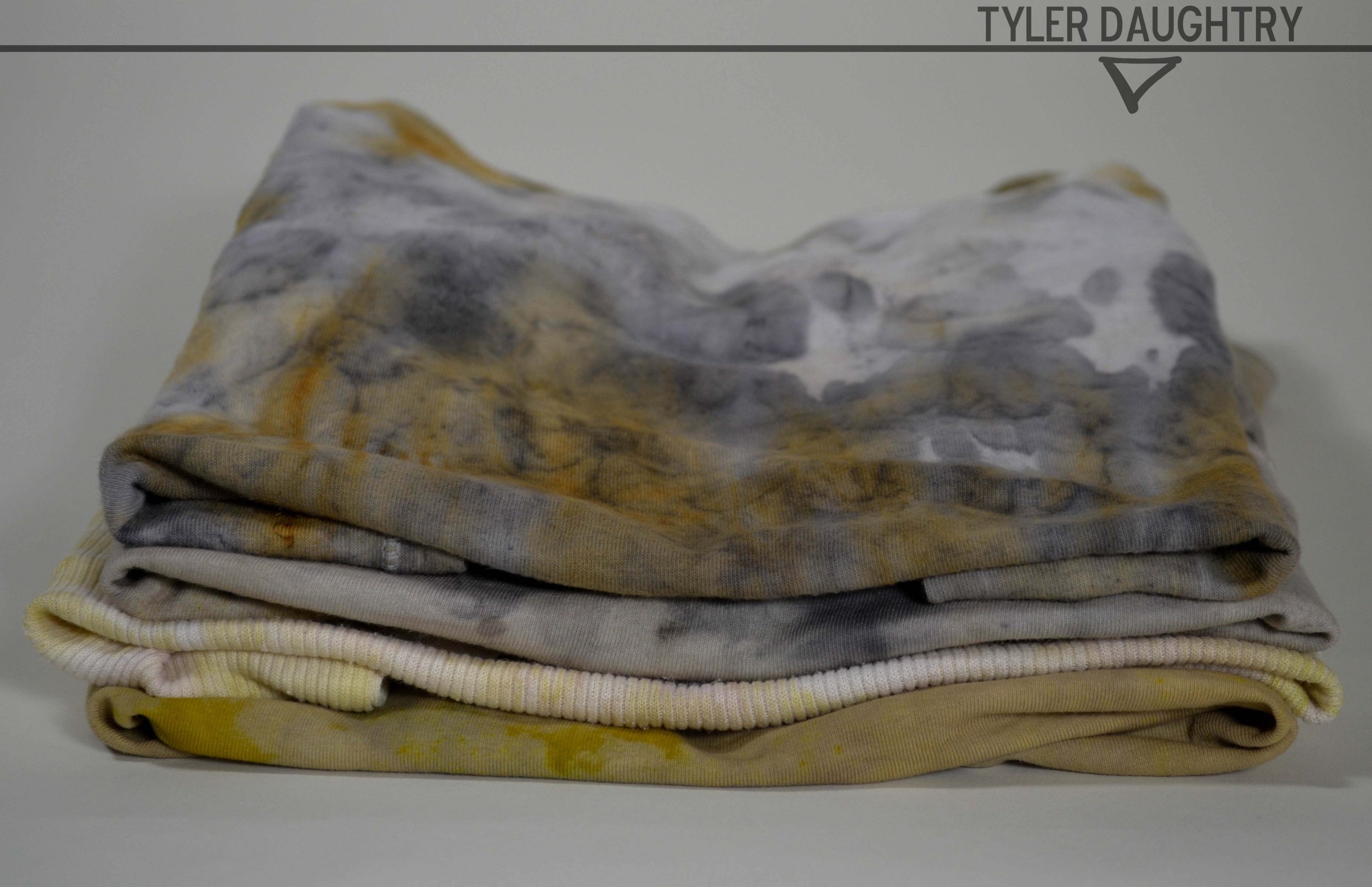 TDDE2-05 studio fold full-2 watermark.jpg