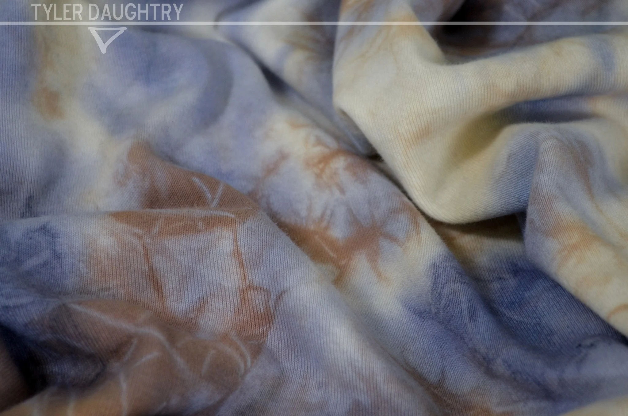 TDDMD-01 studio crumple-1-2 watermark.jpg