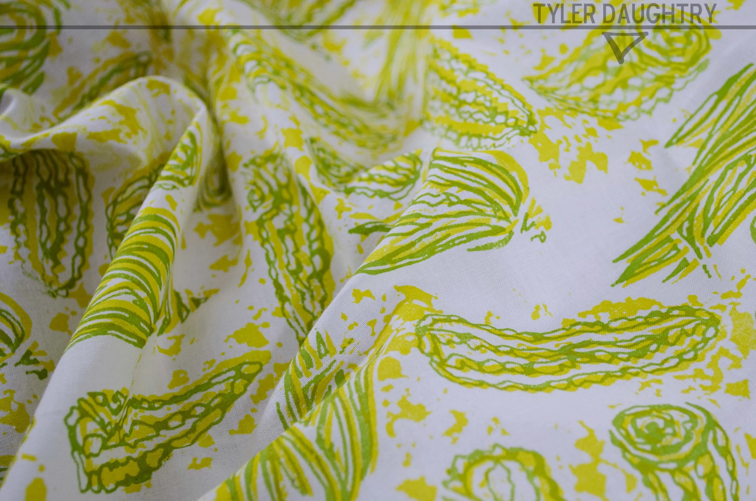 TDDROTS-03 white detail 2-2 watermark.jpg