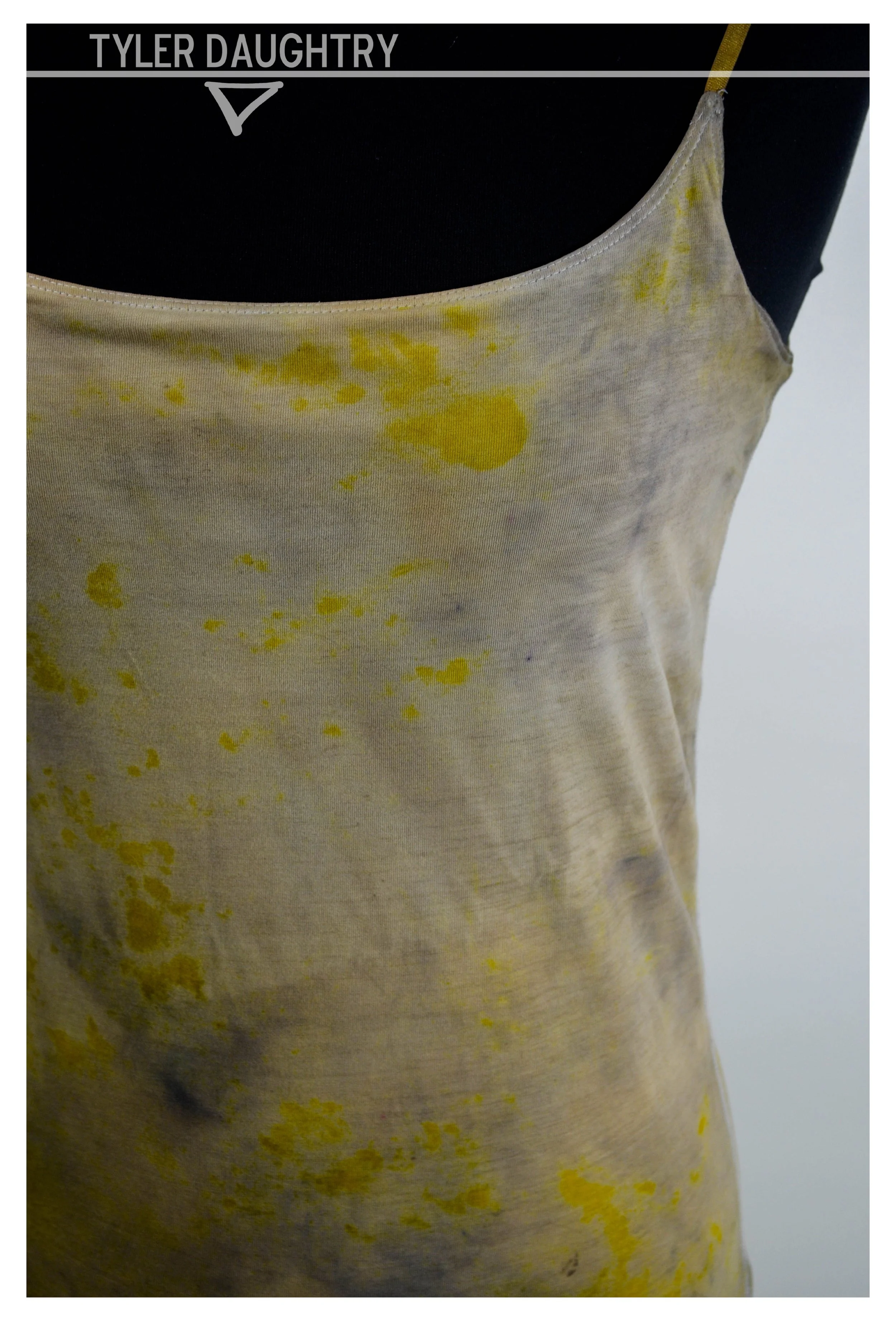 TDDE2-03 studio body zoom-2 watermark.jpg