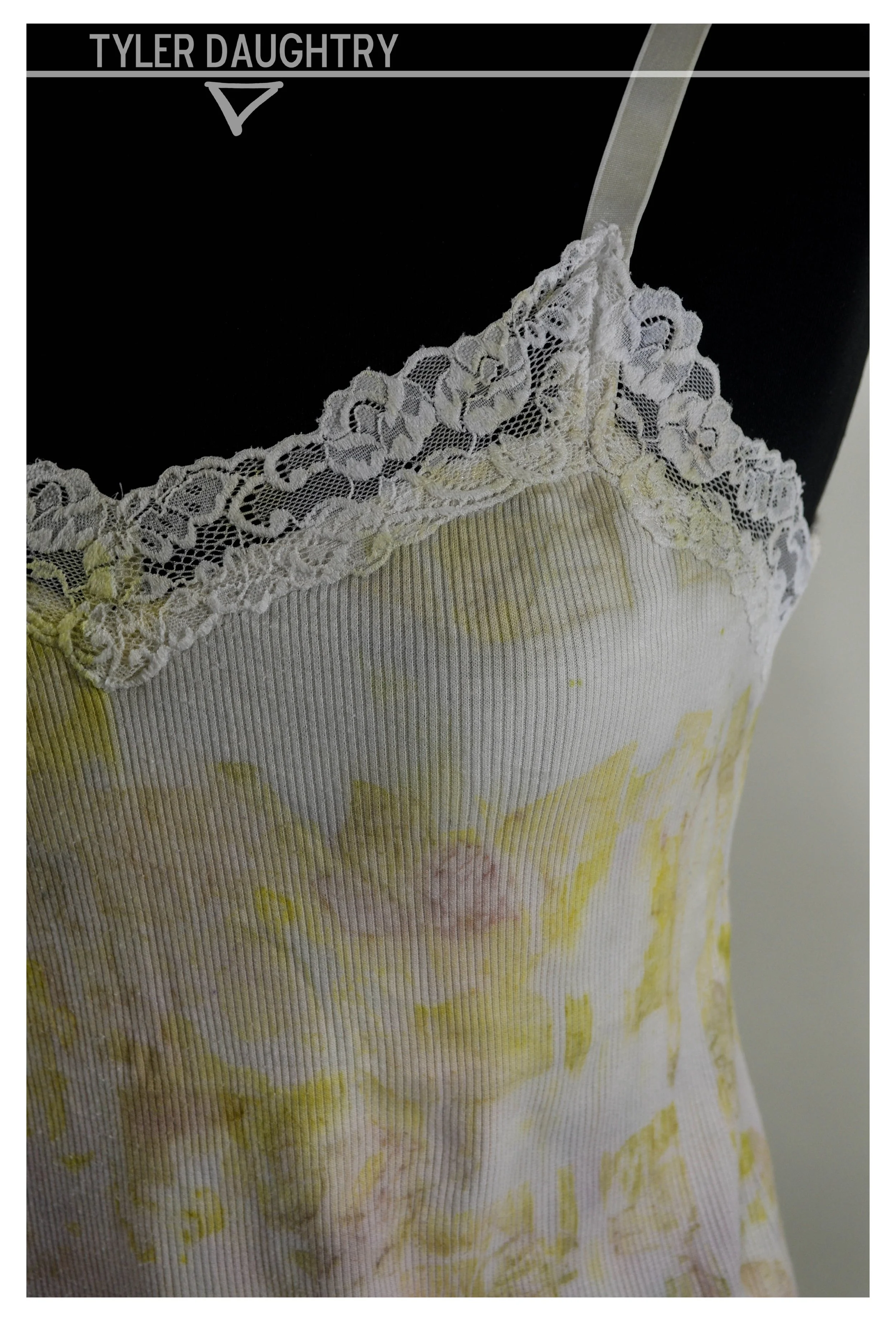 TDDE2-04 studio body zoom-2 watermark.jpg