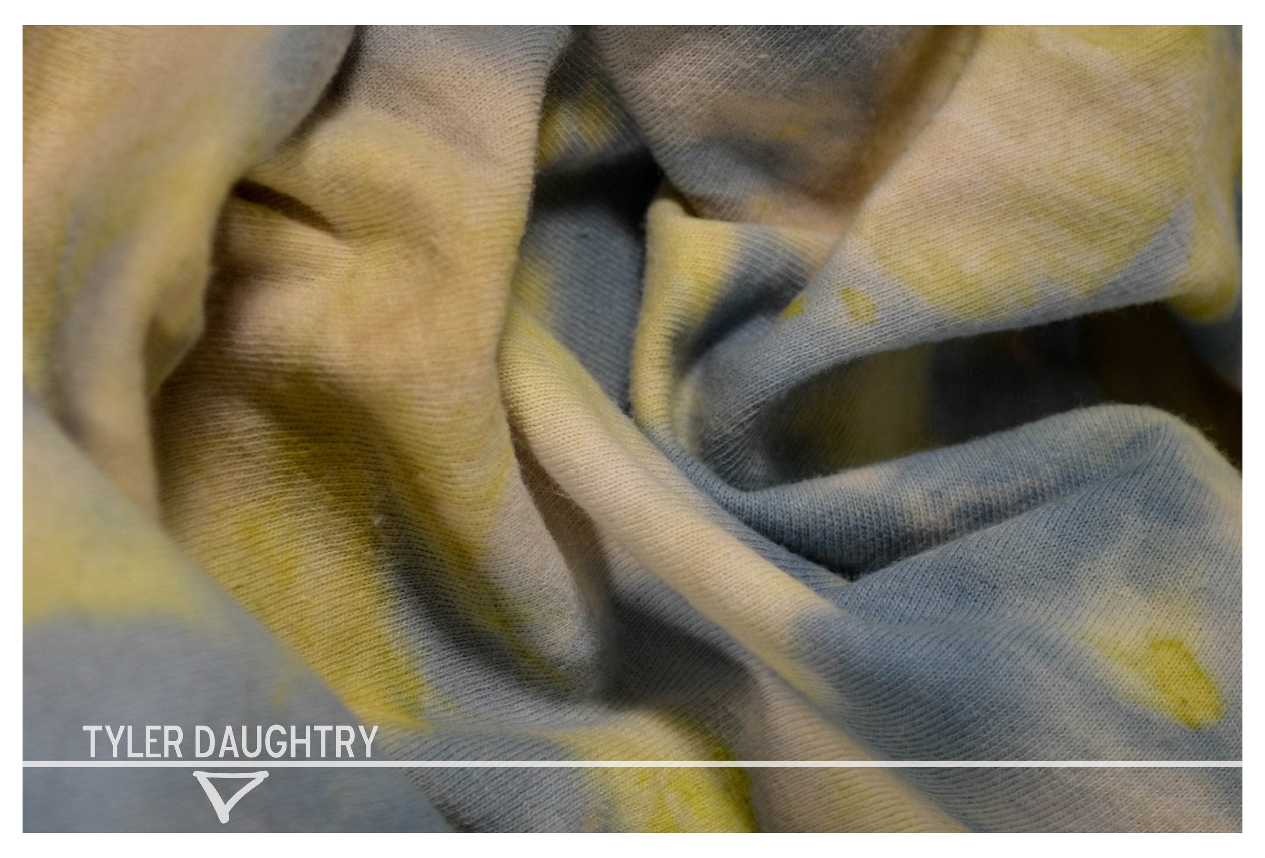 TDDFF-01 studio crumple-1 watermark.jpg