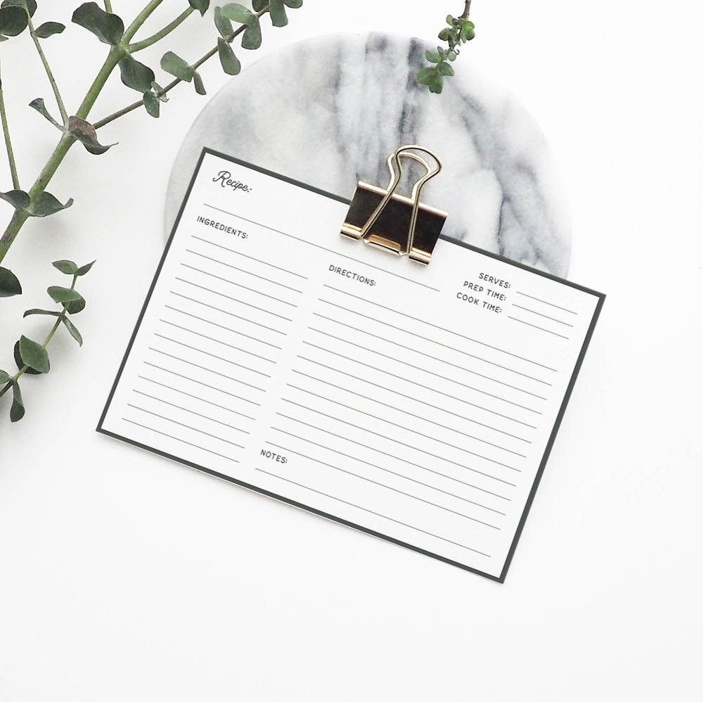 Recipe cards to close an afternoon of celebrating a beautiful couple at their Bridal Shower.
.
.
.
.
#bridalshower #graphicdesign #graphicdesigner #games #gold #aesthetic #recipe
