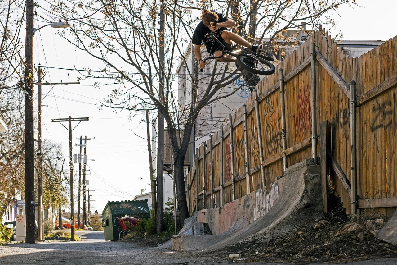 lil_jon_air_alley.jpg