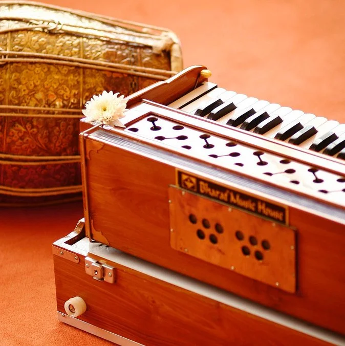 Kirtan with Caroyln