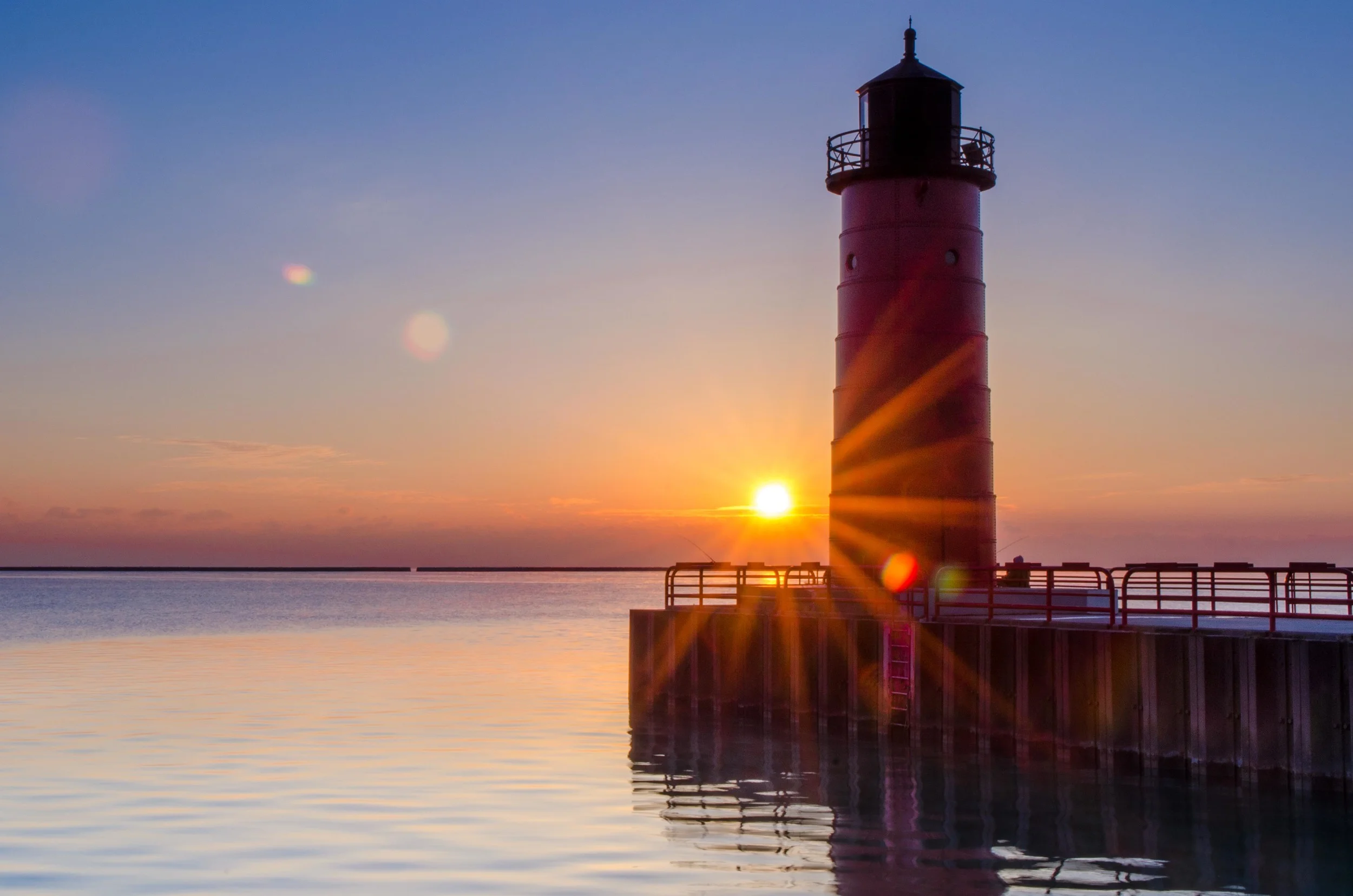 Milwaukee Pierhead lighthouse