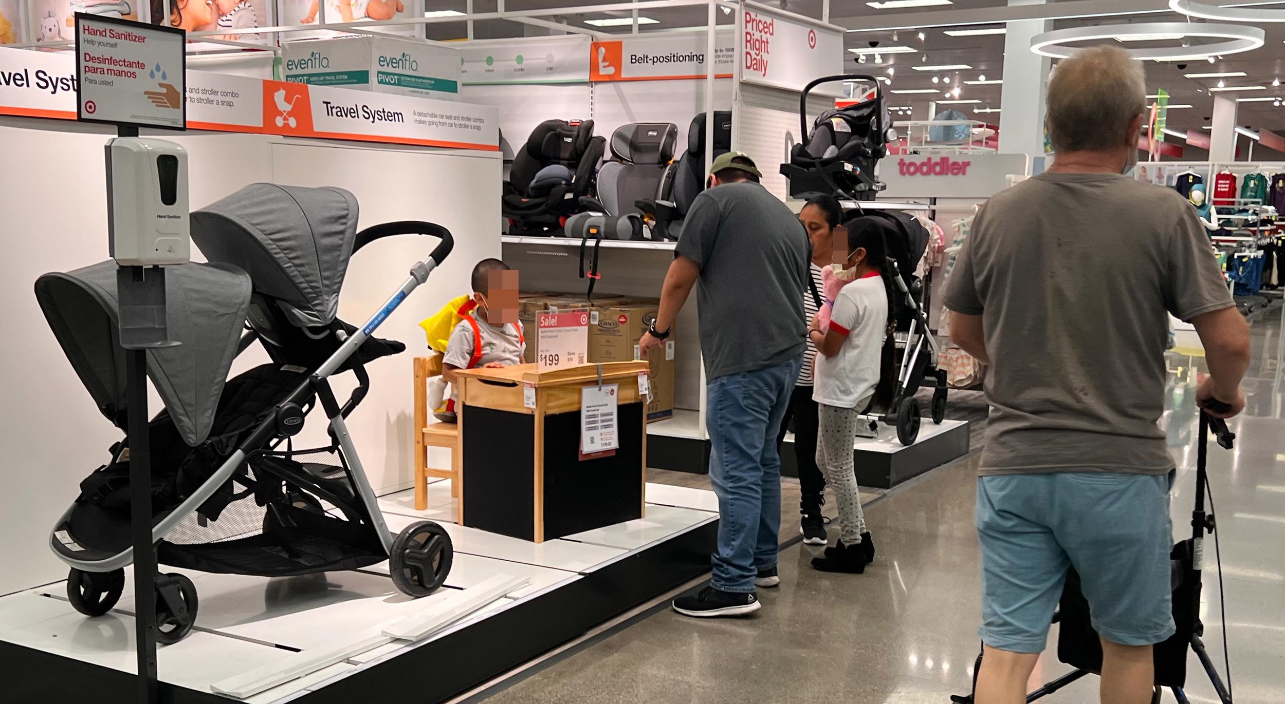 Plastic Jesus Street art