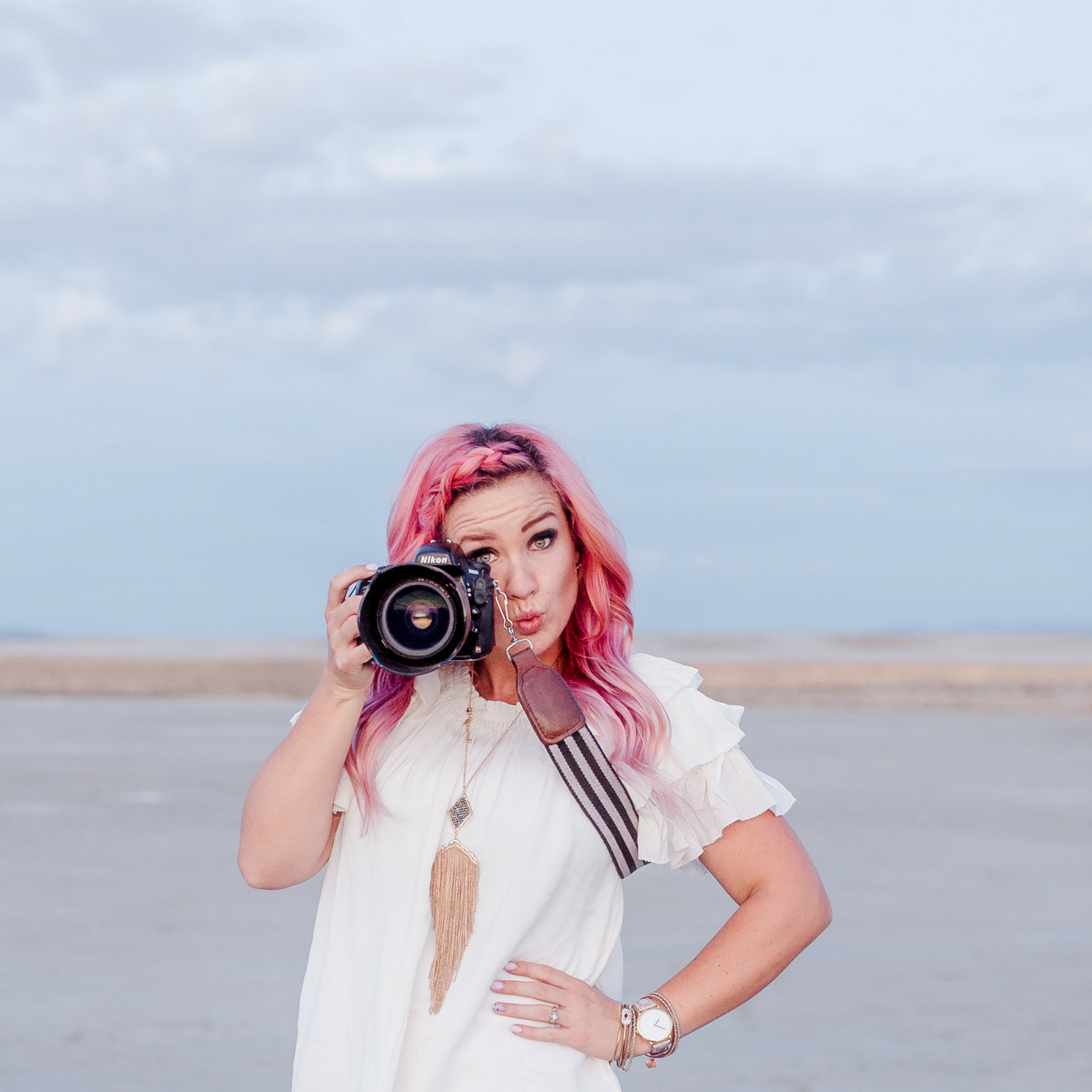 the-real-female-entrepreneur-podcast-interview-with-mckenzie-deakins-wedding-photographer-episode-239-best-podcasts-for-new-female-entrepreneurs.png
