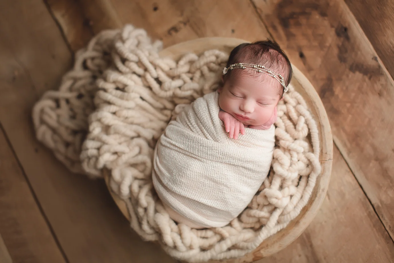 irvine-newborn-photographer-natural-organic-bowl-wrapped-boho-orange-county.jpg