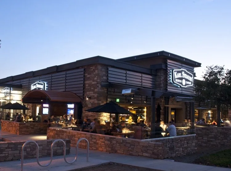 Ivy+ Group Happy Hour & Networking