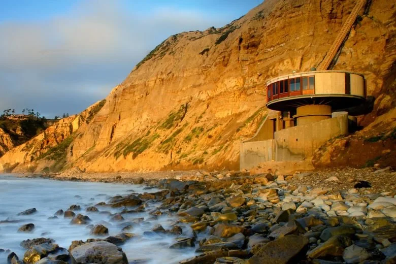 Hiking to the Mushroom House: Discover One of San Diego’s Coastal Secrets