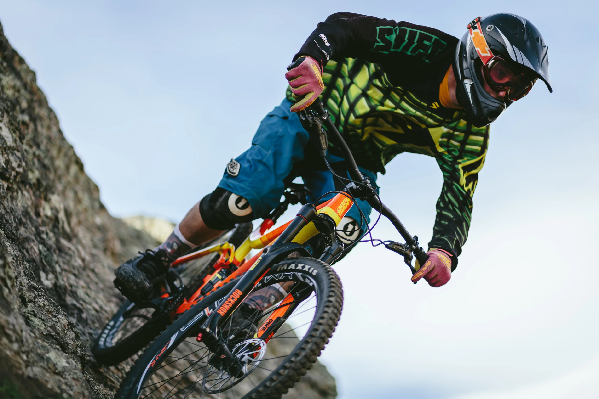 Downhill MTB-8.jpg