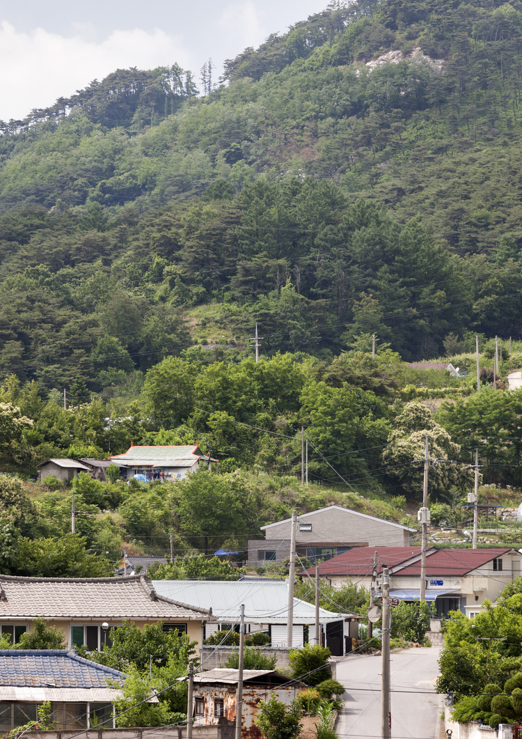 adslab-ylee-08j1291-site-village.jpg