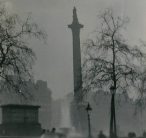 Nelson's column viewed through the Great Smog of 1952, By N T Stobbs (CC BY-SA 2.0)