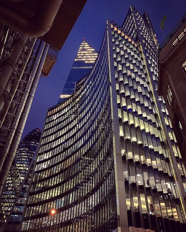 Tonight we start our corridor refurbishment scheme for one of our repeat commercial clients in London across multiple floors throughout the building - Exciting times 👌#construction #refurbishment #corridor #london #buildersofig #builder #commercialconstruction #refurbish #outofhours