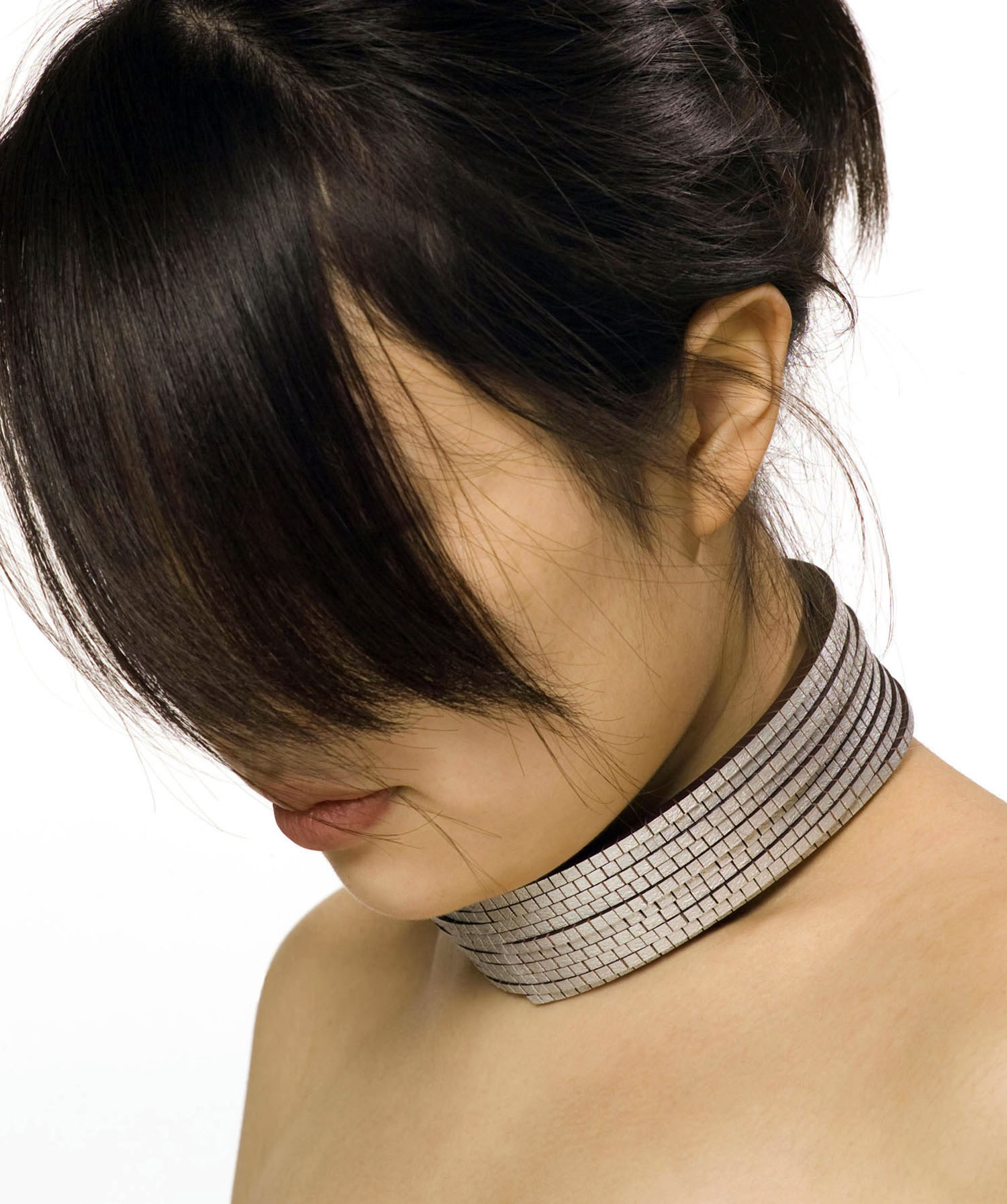 WOUND UP NECKLACE