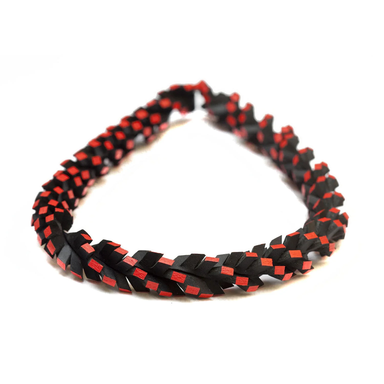 TWISTED UP - BLACK & RED