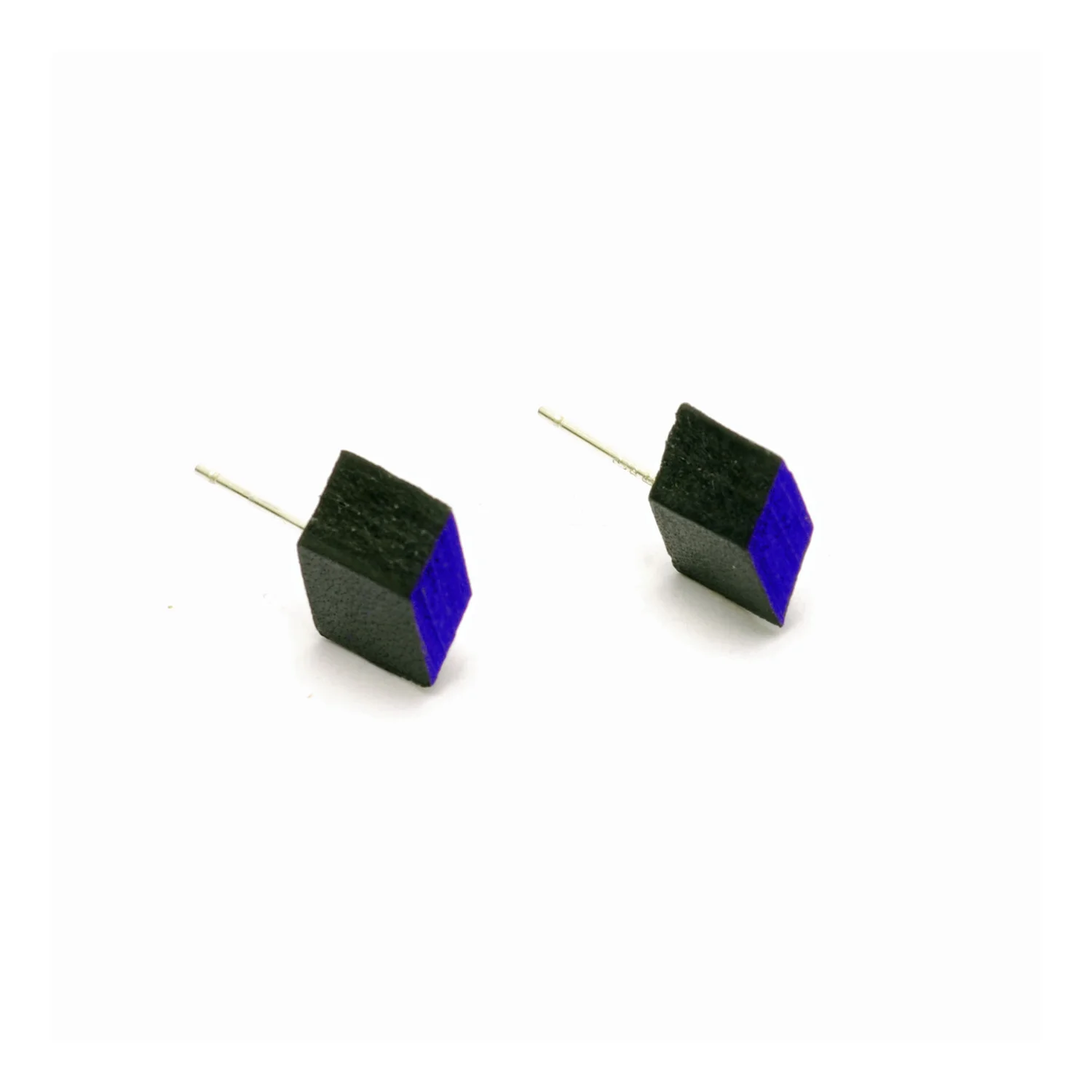 DIAMOND STUDS - BLACK & BLUE