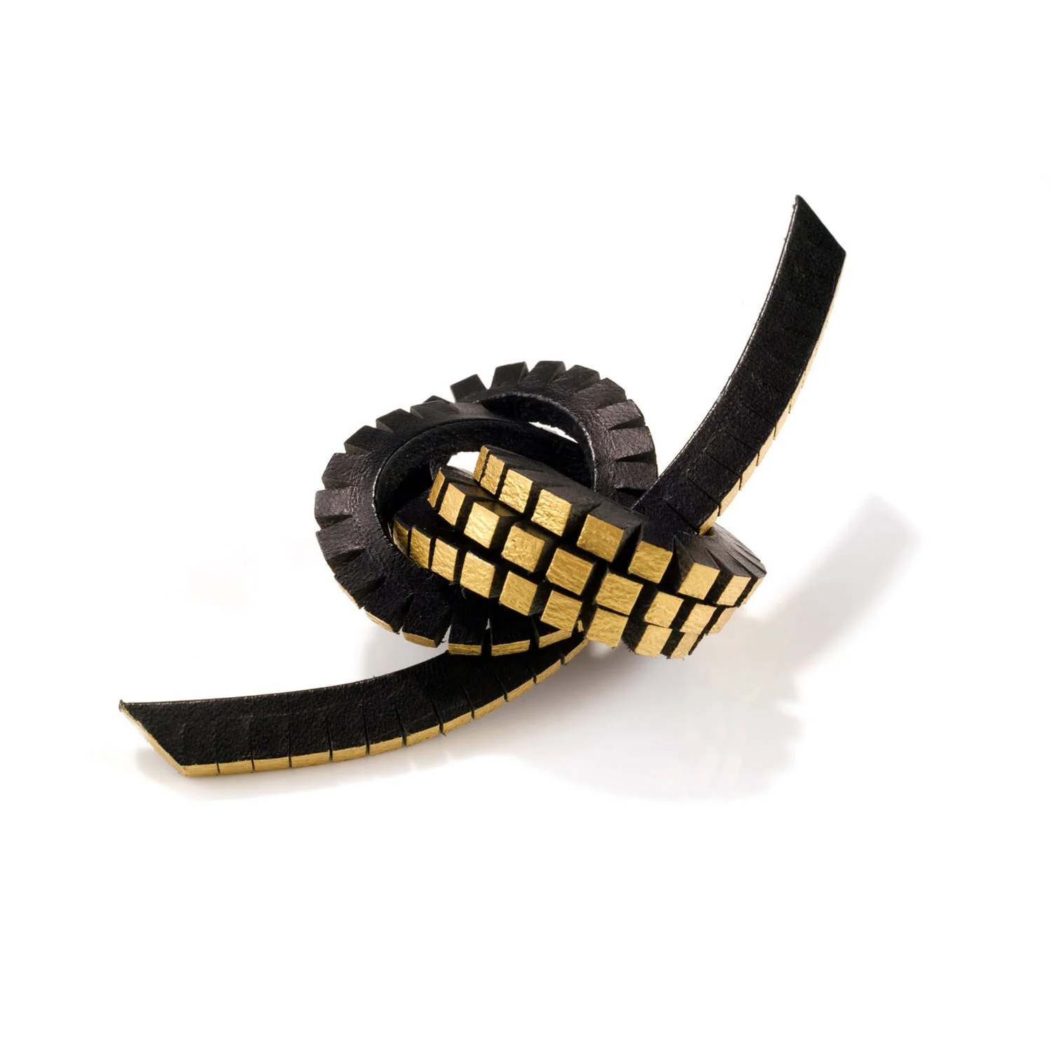 KNOTTED UP BROOCH - GOLD