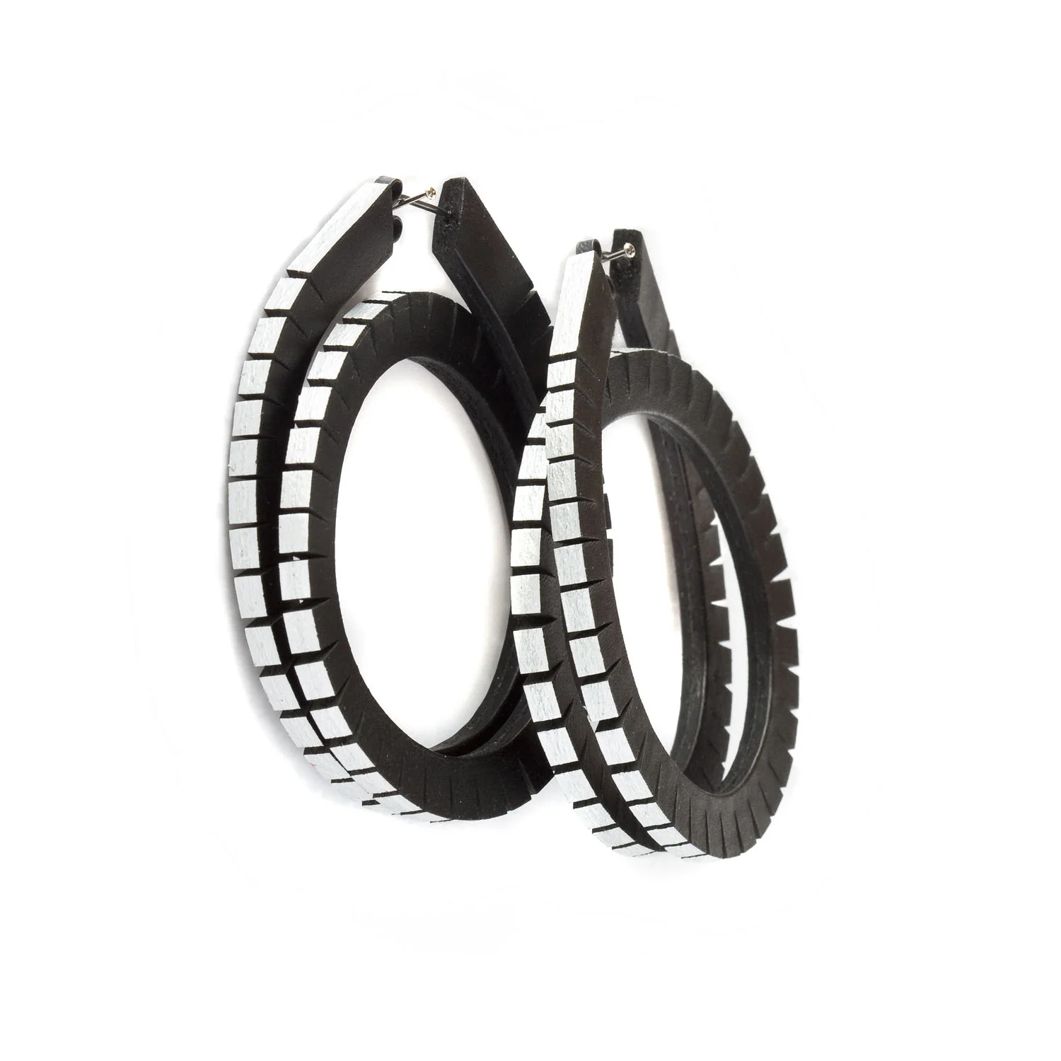 LOOP THE LOOP EARRINGS - SILVER