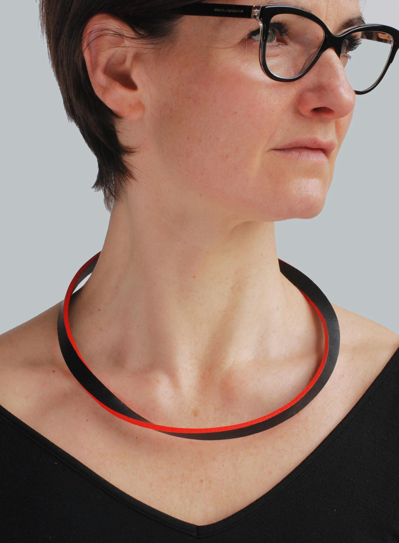 Mobius Twist Necklace - Black & Red - modelled.jpg