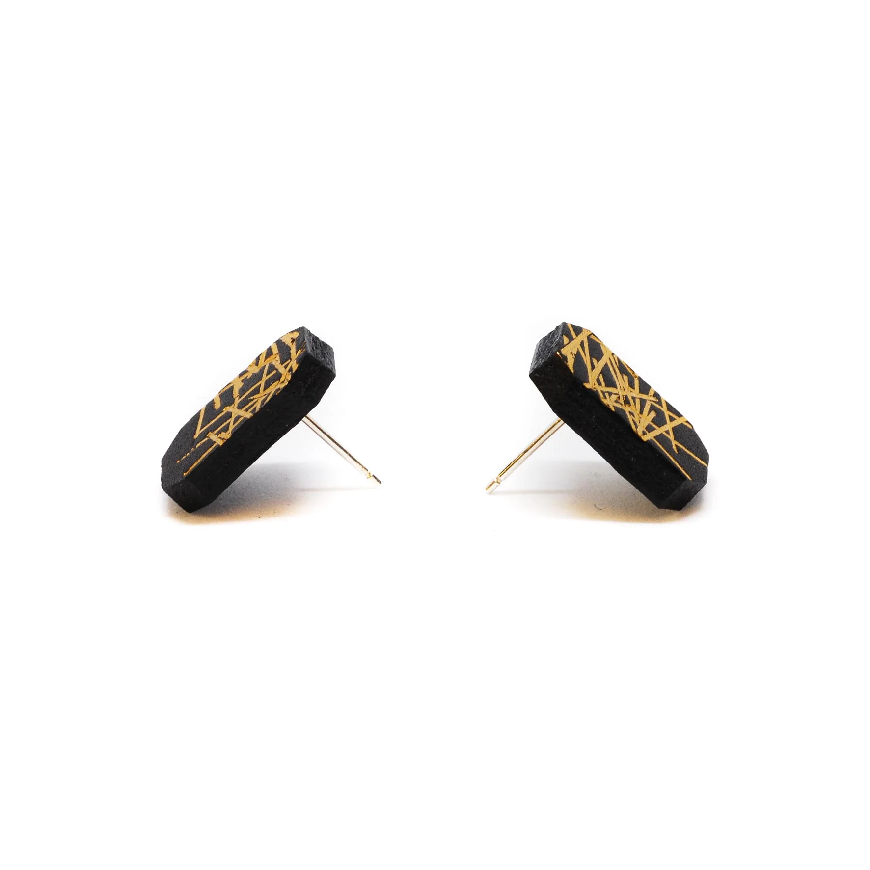 Rectangular studs - black - line - side view.jpg
