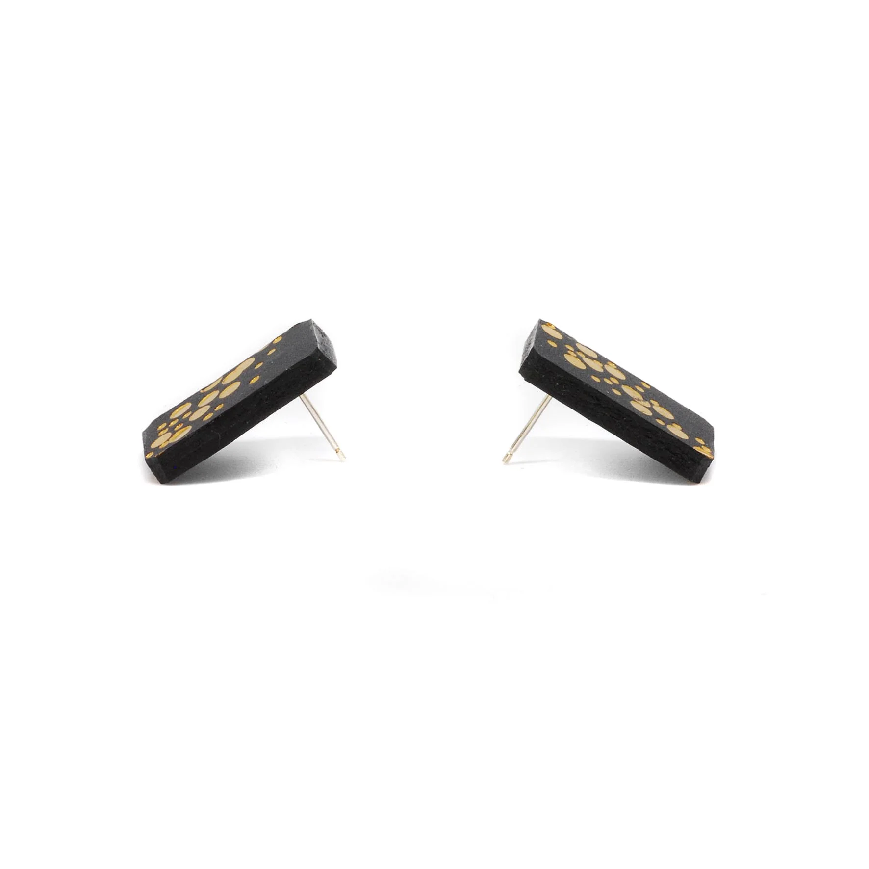 Rectangular studs - black - dot - side view.jpg