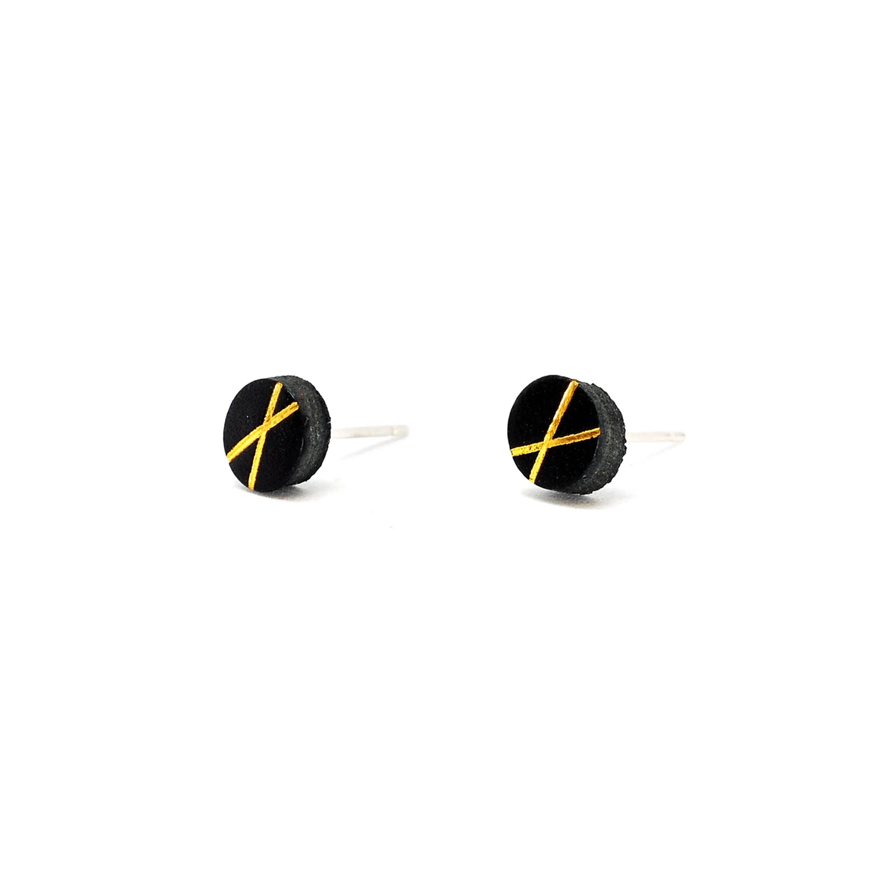 Freehand Round Stud Lines - angled view.jpg