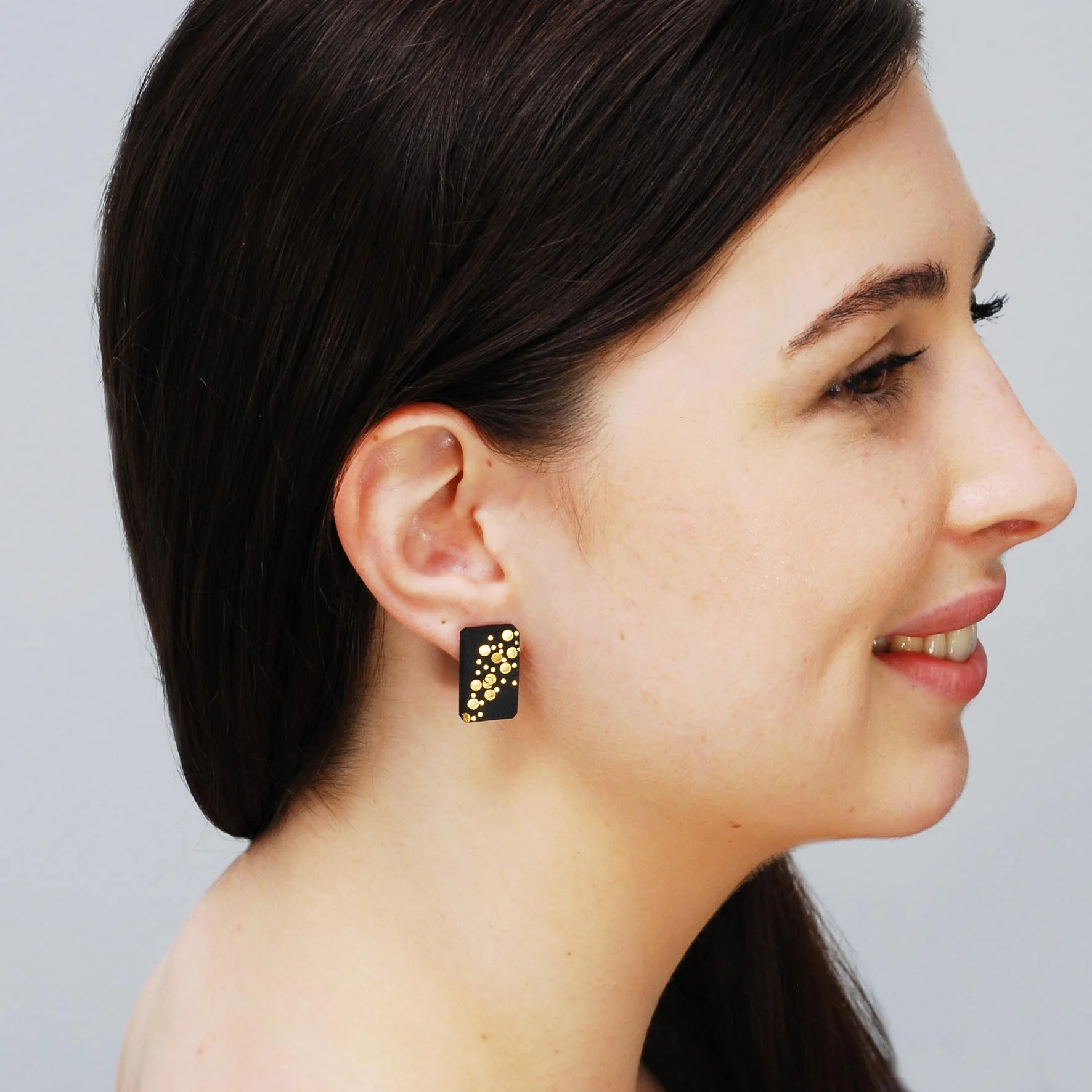 Freehand Rectangular spot earring - modelled.jpg
