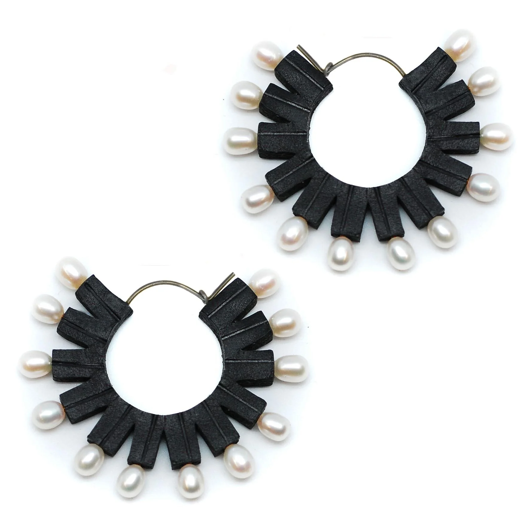 Mini Pearl Loop - updated fixing.jpg