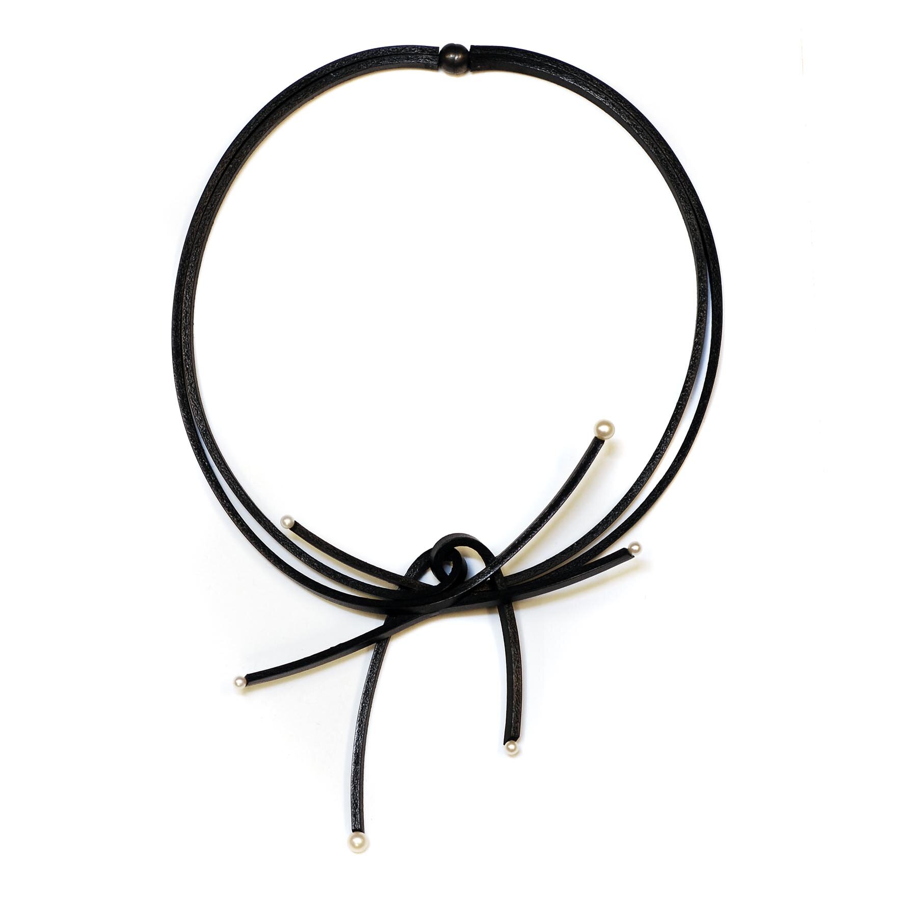 Knot A Pearl Necklace