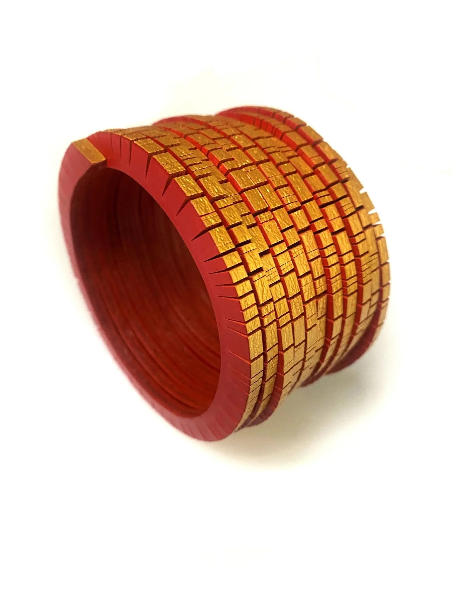 A new commission just completed for a very special person! 

The uneven cuts create a playful texture with the rich tones of lacquer red leather &amp; golden edge dye.

#leatherbracelet #redandgold #bespoke #unique #leathercraft