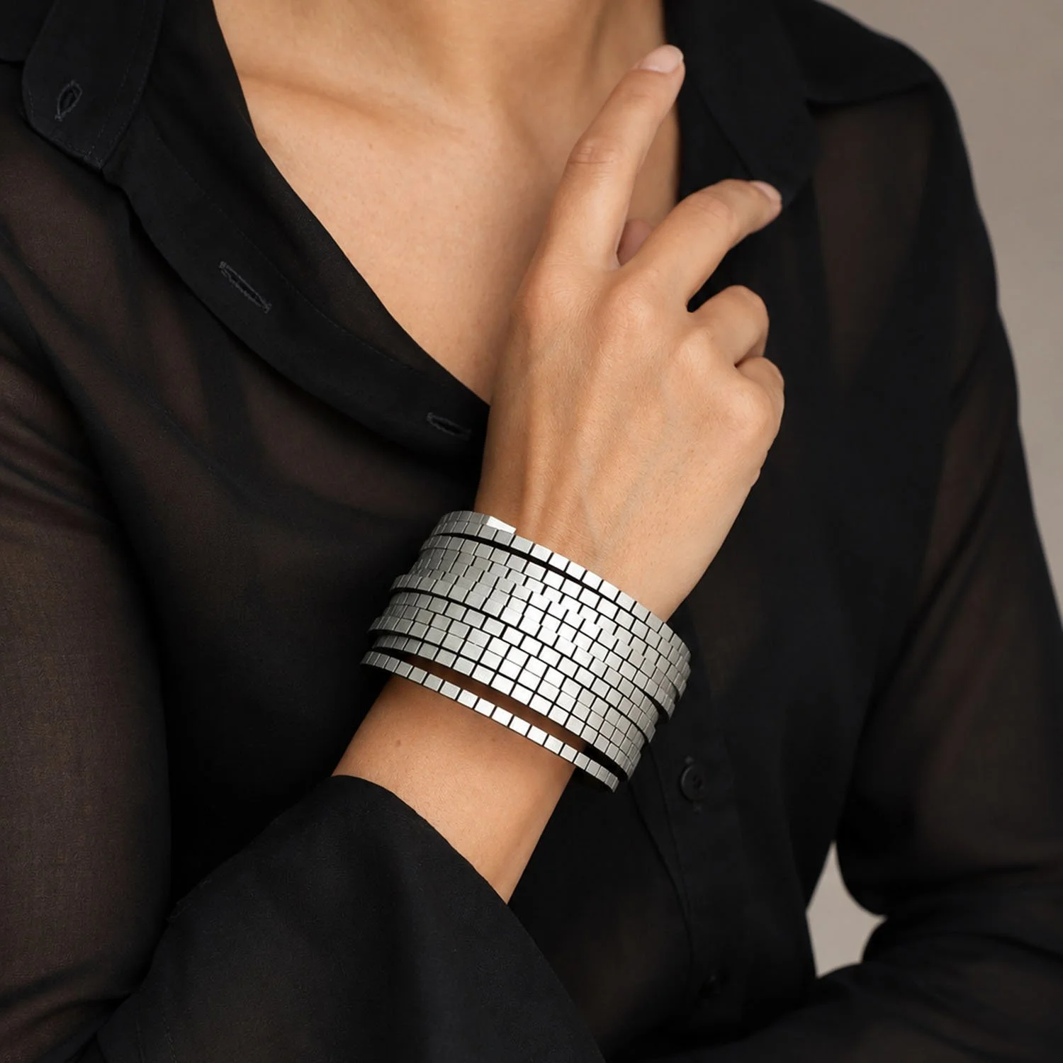 Wound-up-leather-statement-bracelet-silver-Tania-Clarke-Hall-modelled2.jpg