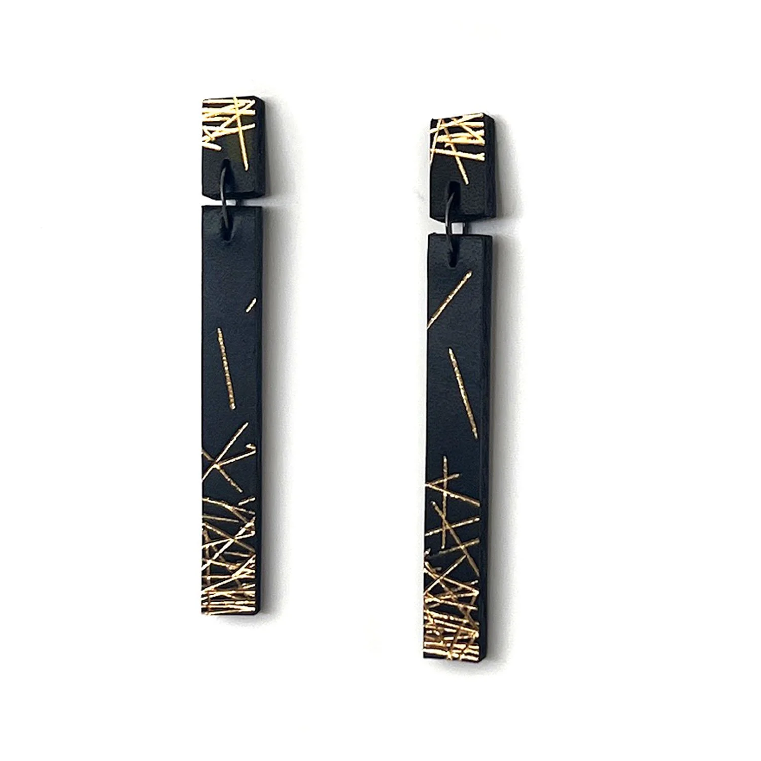 Freehand-long-lines-leather-earrings-black-gold-Tania-Clarke-Hall.jpg