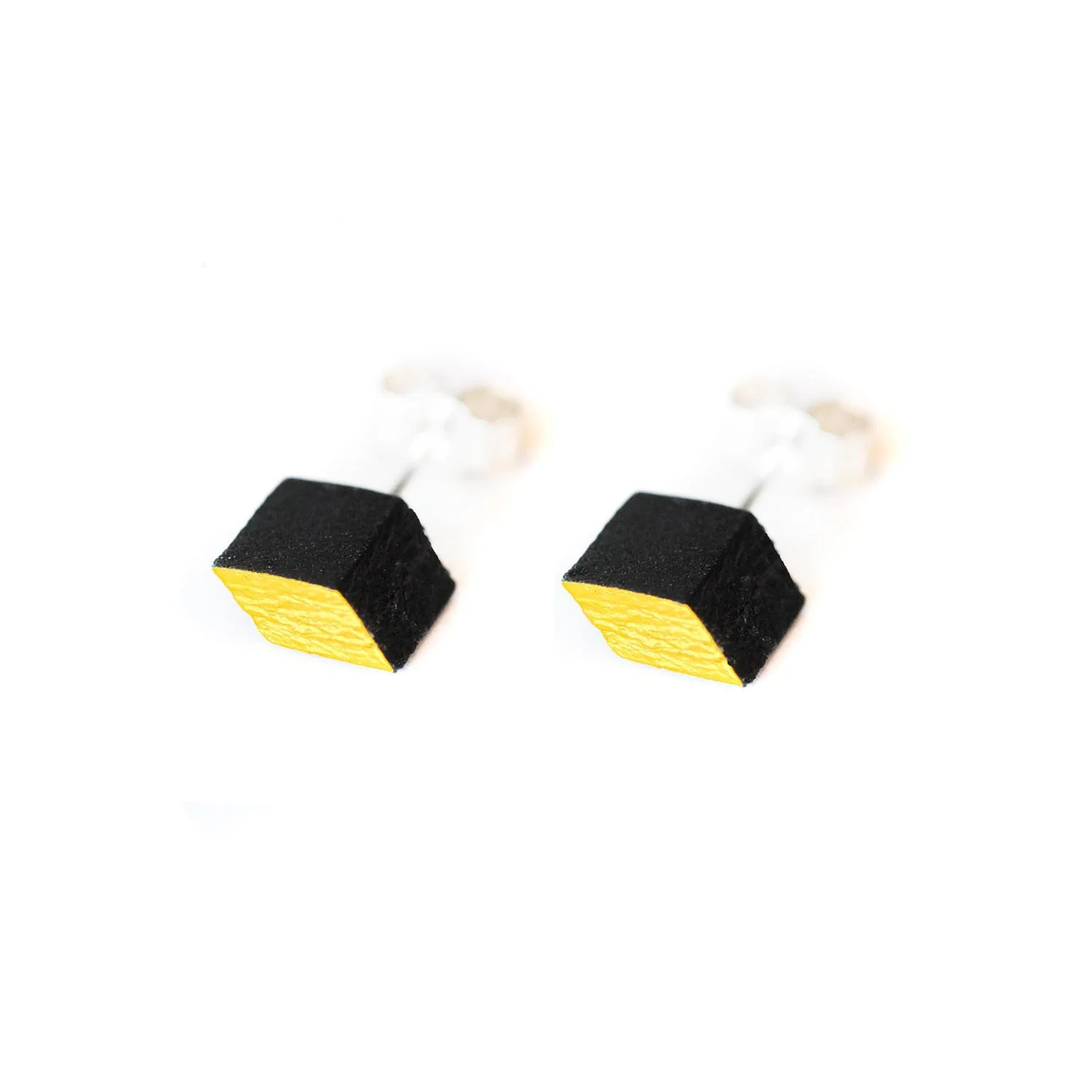 Diamond-leather-stud-earring-black-gold-Tania-Clarke-Hall.jpg