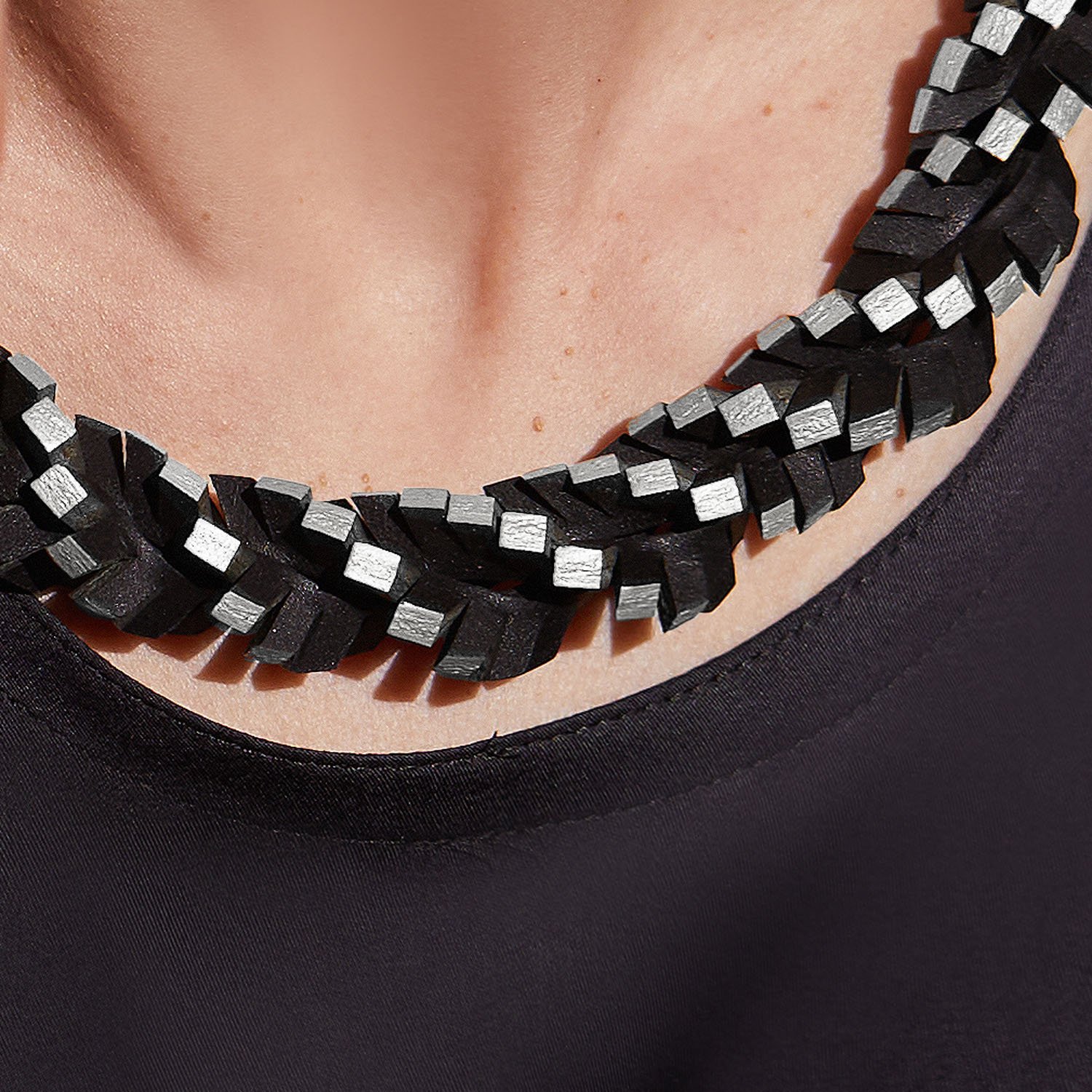 Twisted-up-leather-necklace-silver-modelled-detail.jpg
