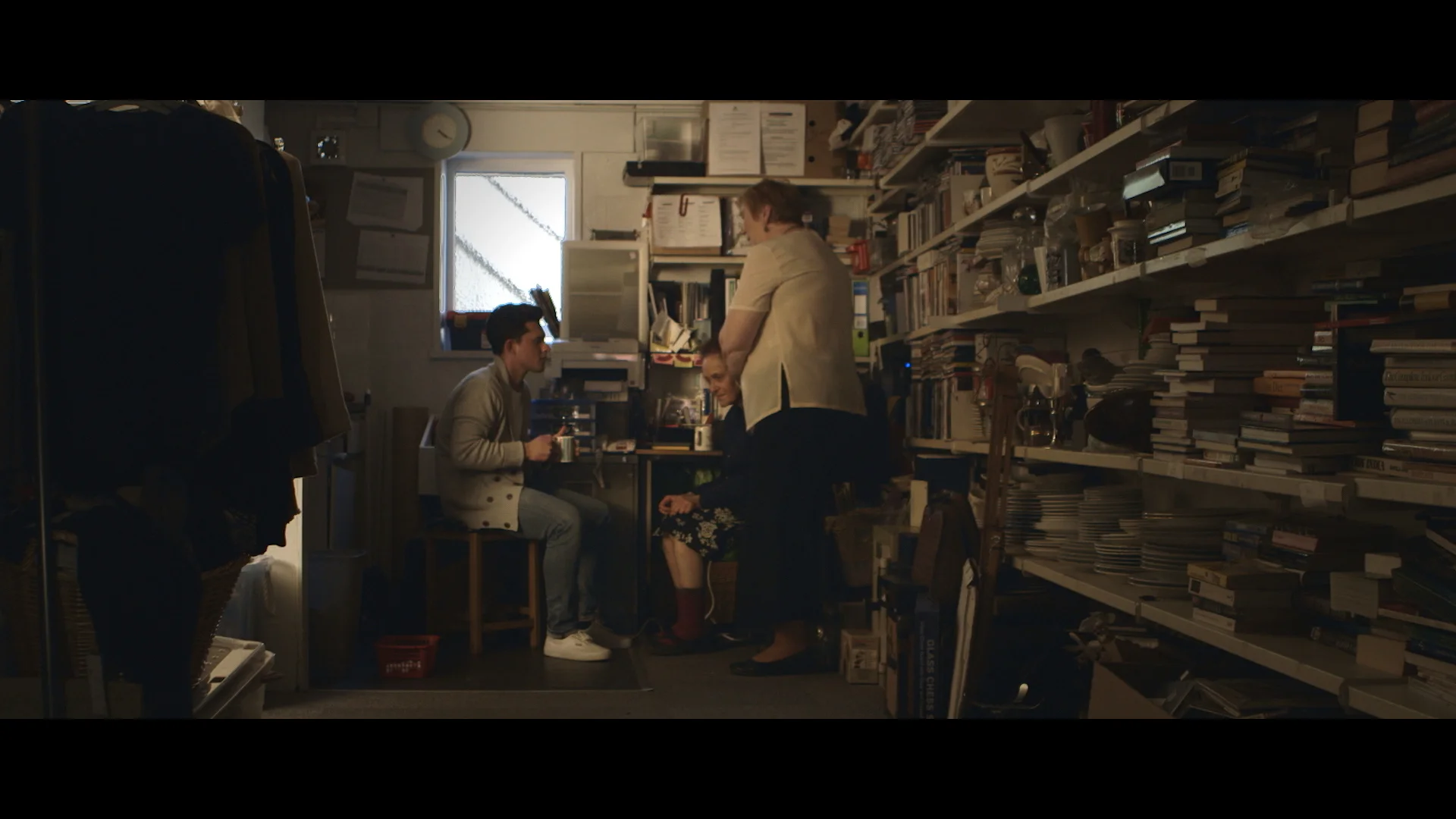 CLosing TIme_MASTER.mov.00_06_18_16.Still001.jpg