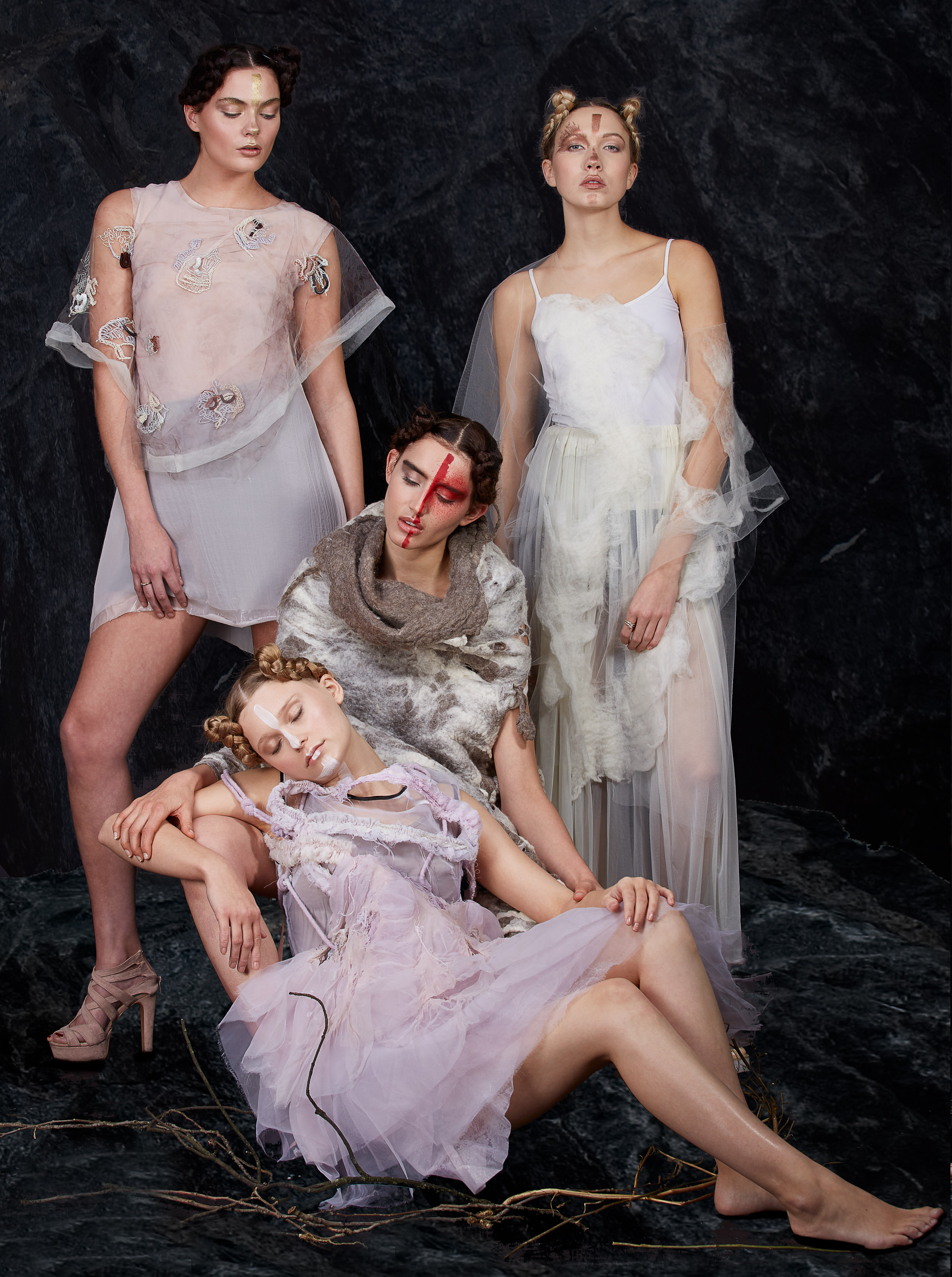 Pink dress Joanna Berling, Full looks Clara Pinto