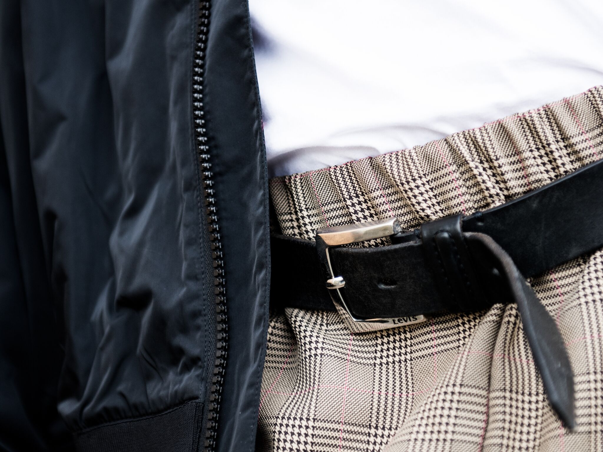 Bomber jacket Cheap Monday, Shirt American Apparel, Belt Levi's, Pants Reclaimed Vintage