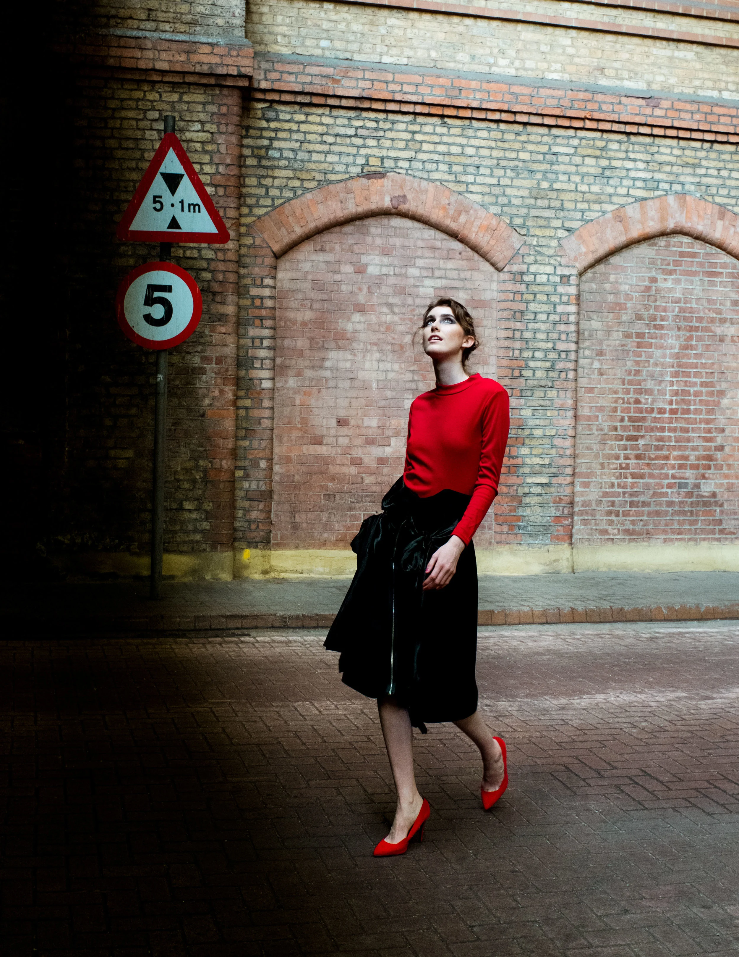 TOP - STYLIST'S OWN, SKIRT - HULUN, SHOES - BERSHKA 